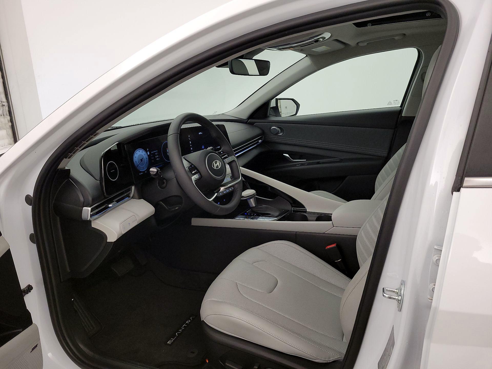 Thumbnail: 2024 Hyundai Elantra - 11