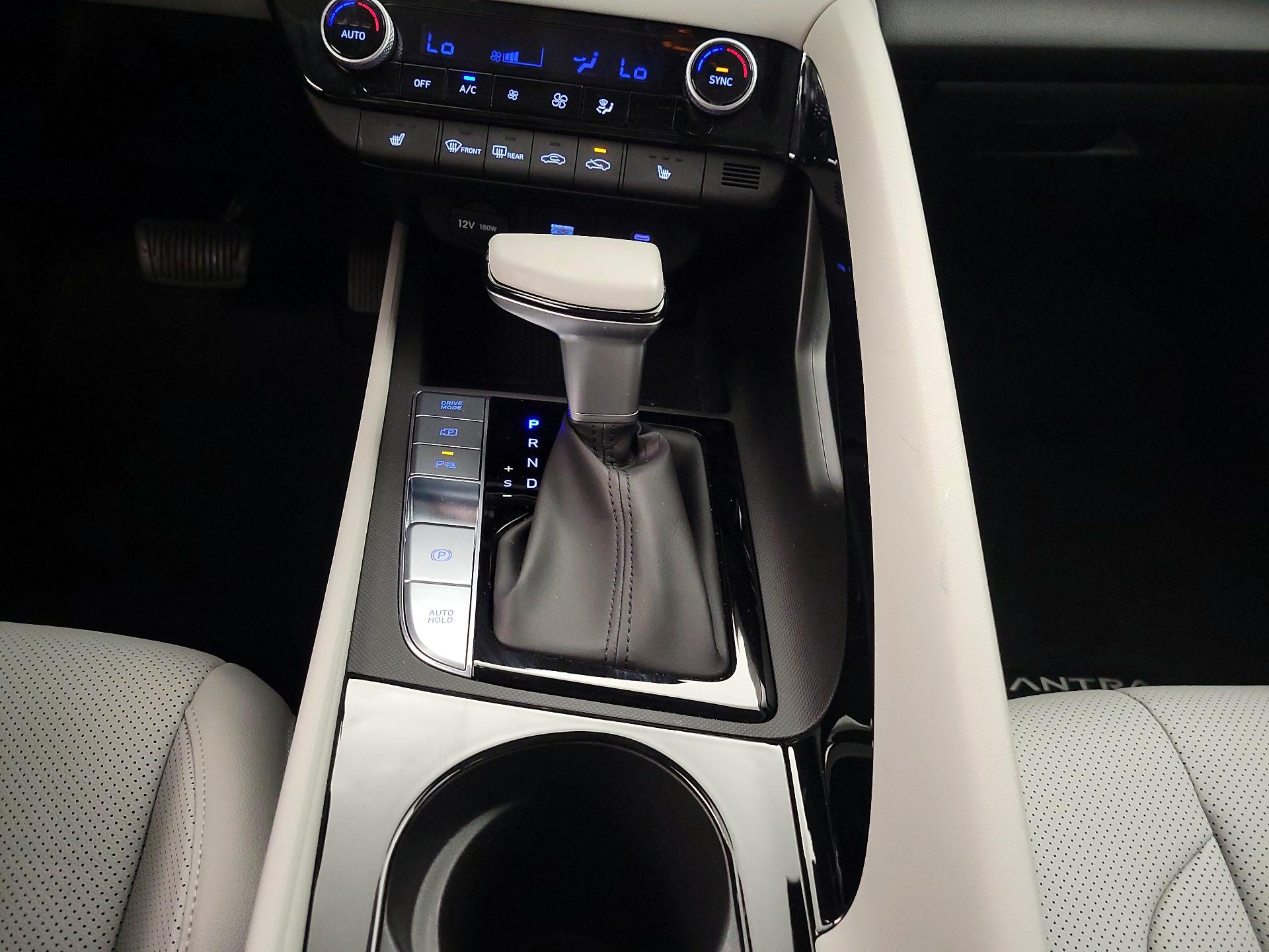 Thumbnail: 2024 Hyundai Elantra - 18