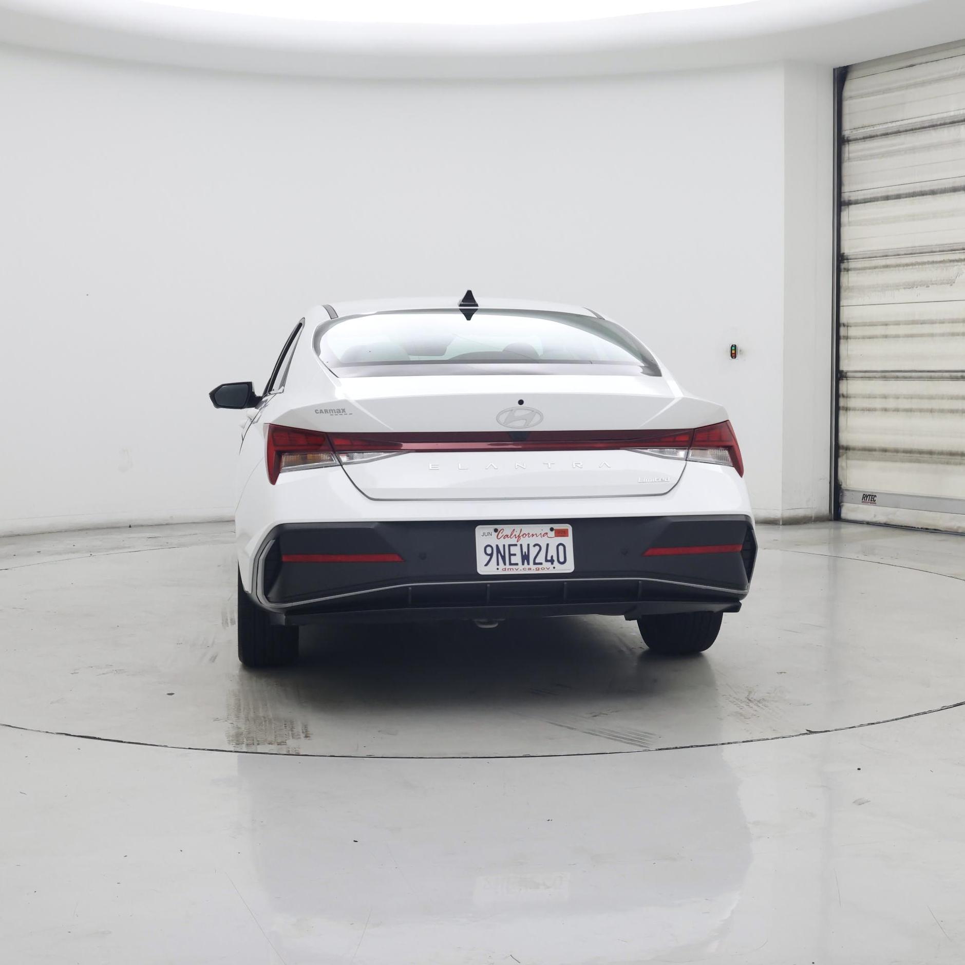 Thumbnail: 2024 Hyundai Elantra - 6