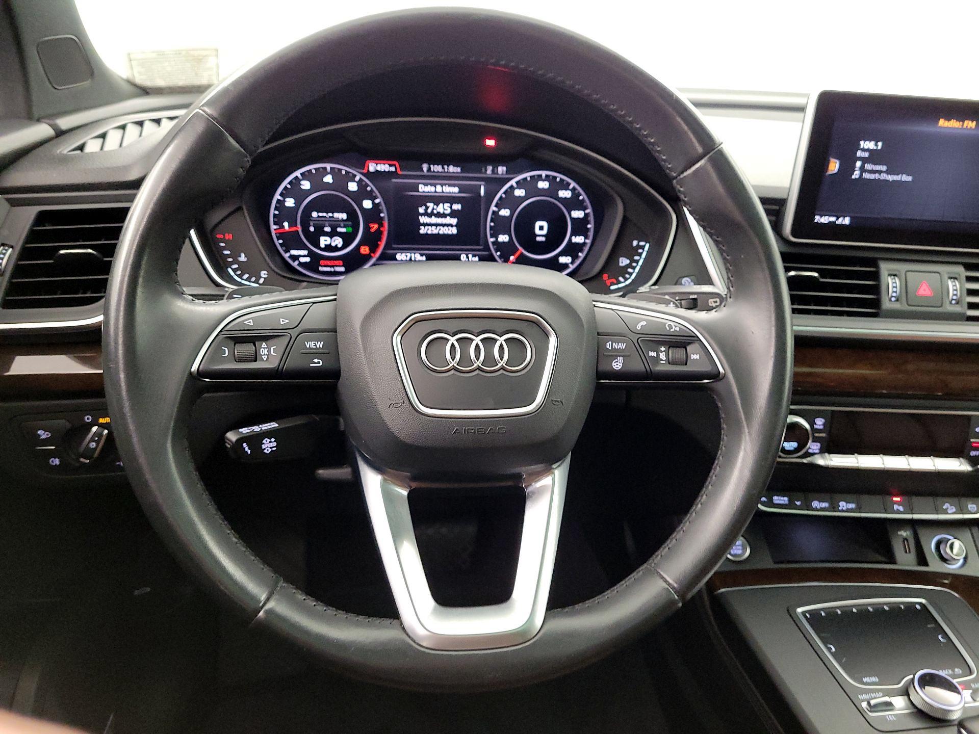 Thumbnail: 2019 Audi Q5 - 10
