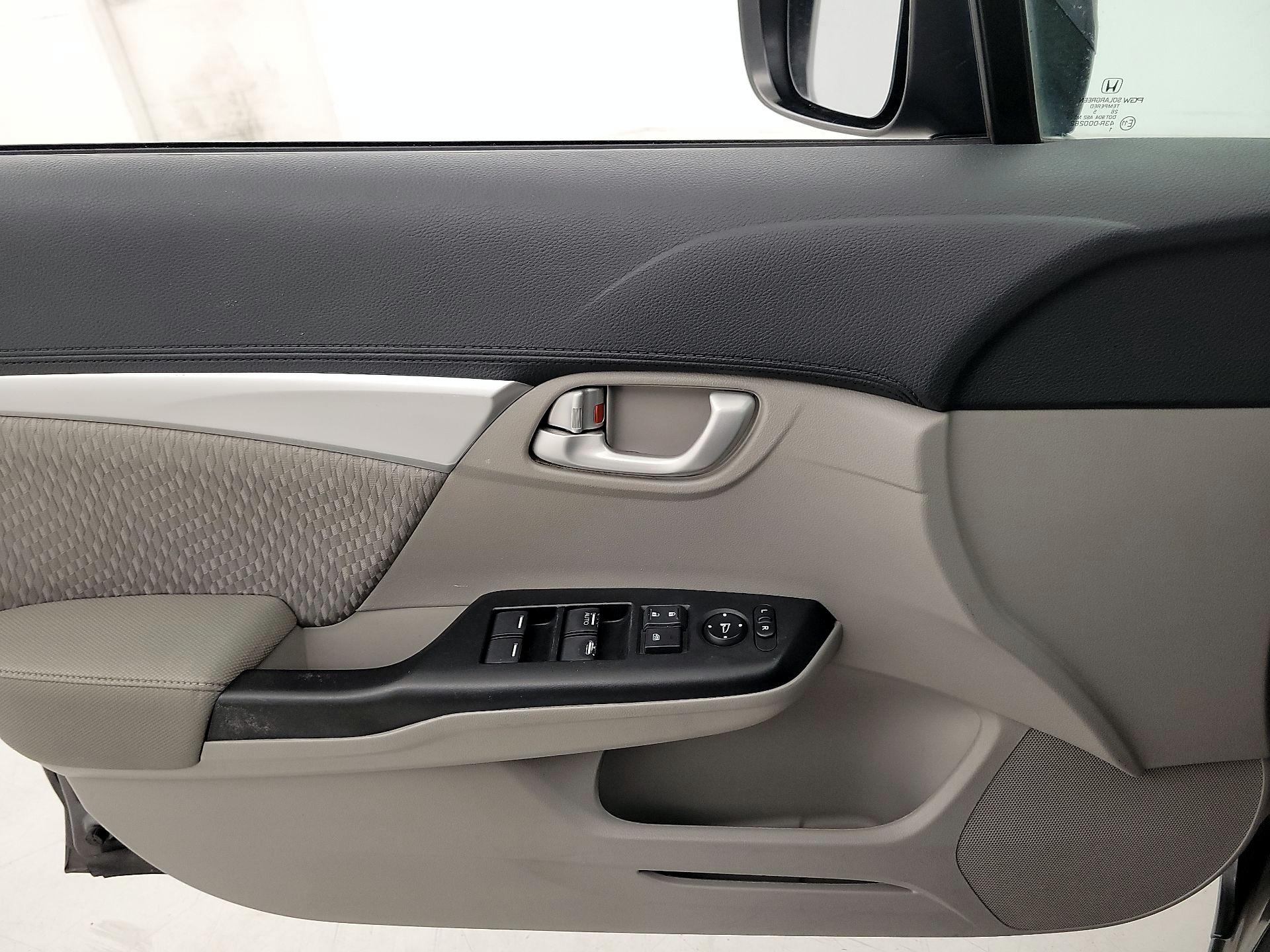 Thumbnail: 2015 Honda Civic - 12