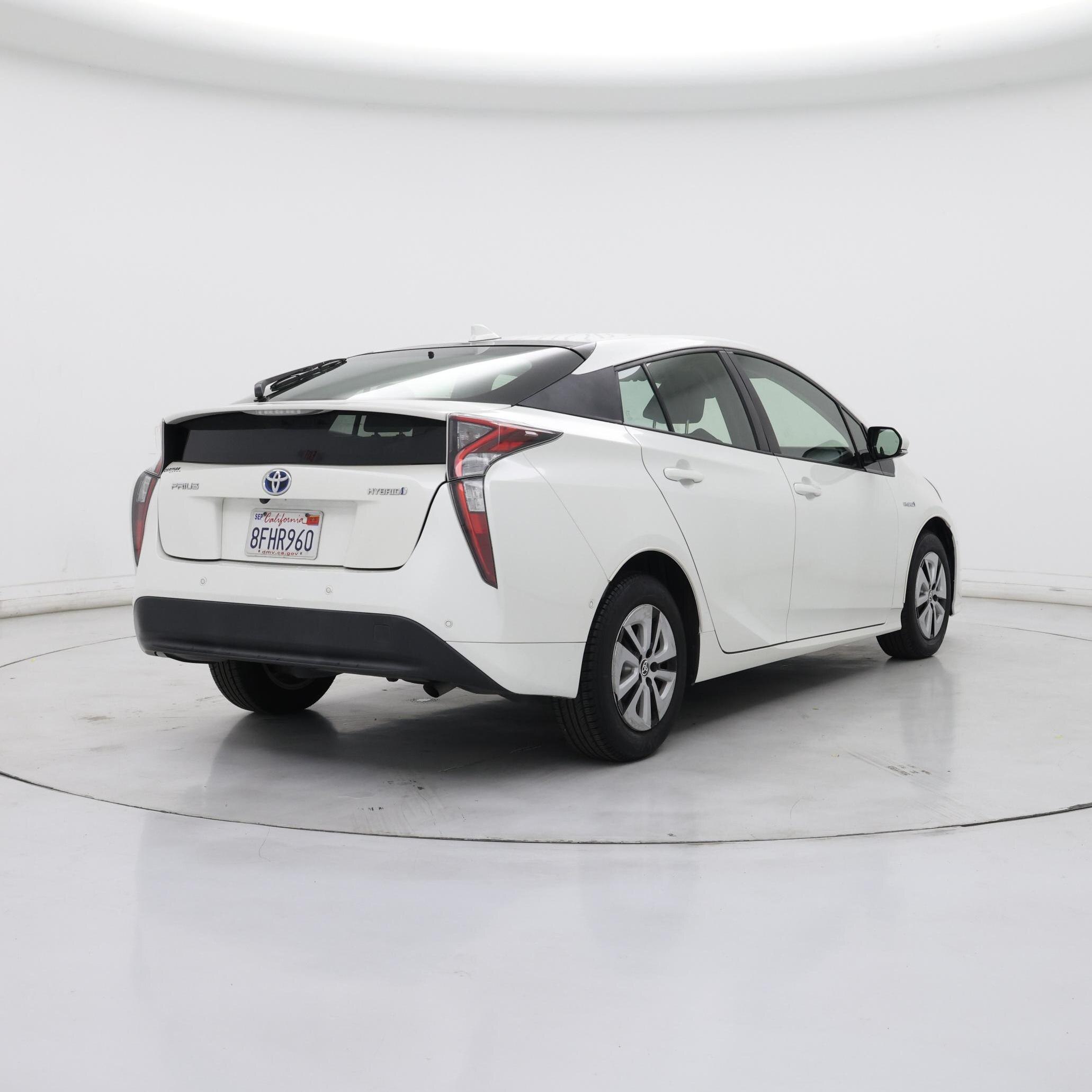 Thumbnail: 2018 Toyota Prius - 8