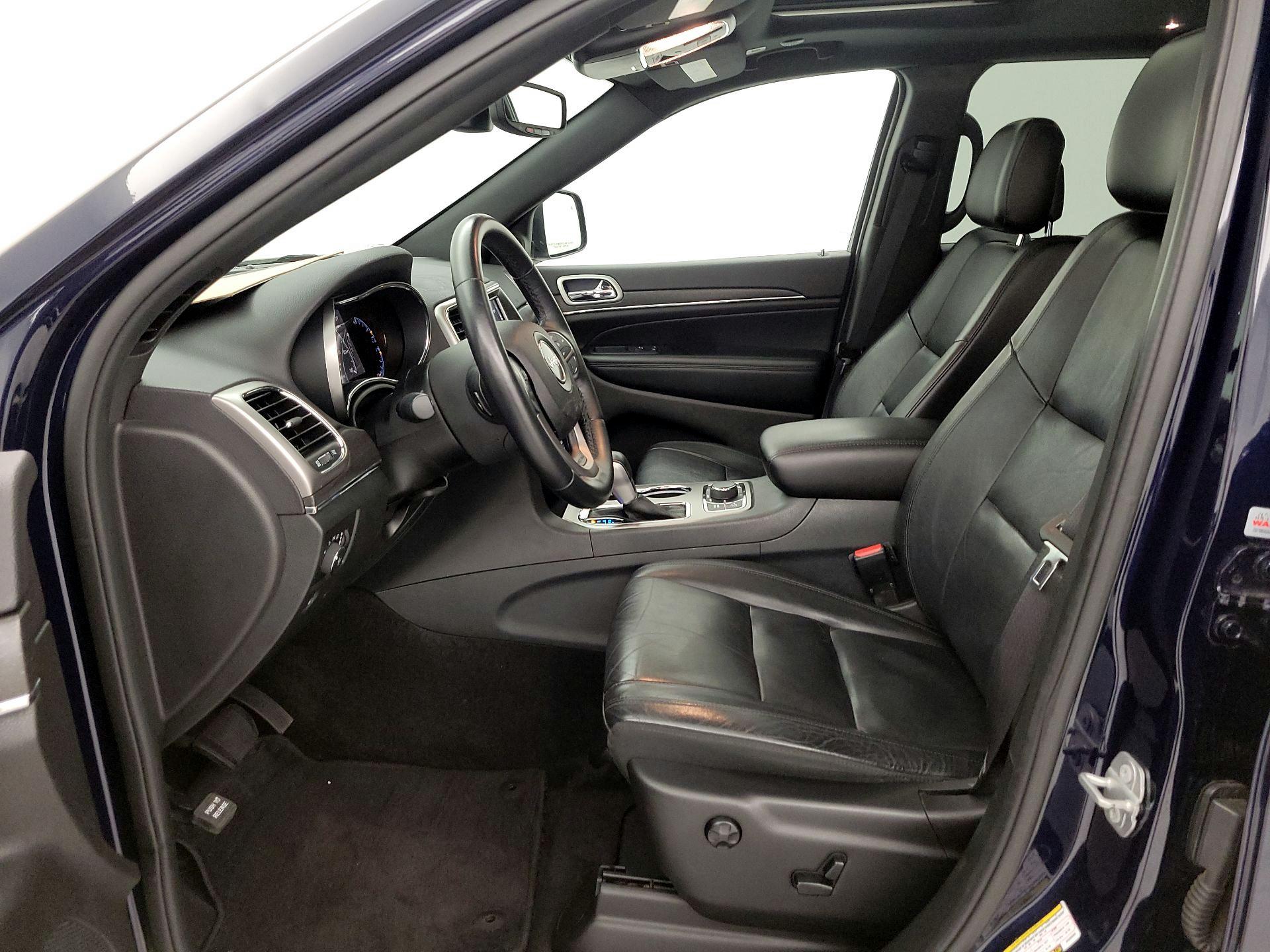 Thumbnail: 2018 Jeep Grand Cherokee - 11