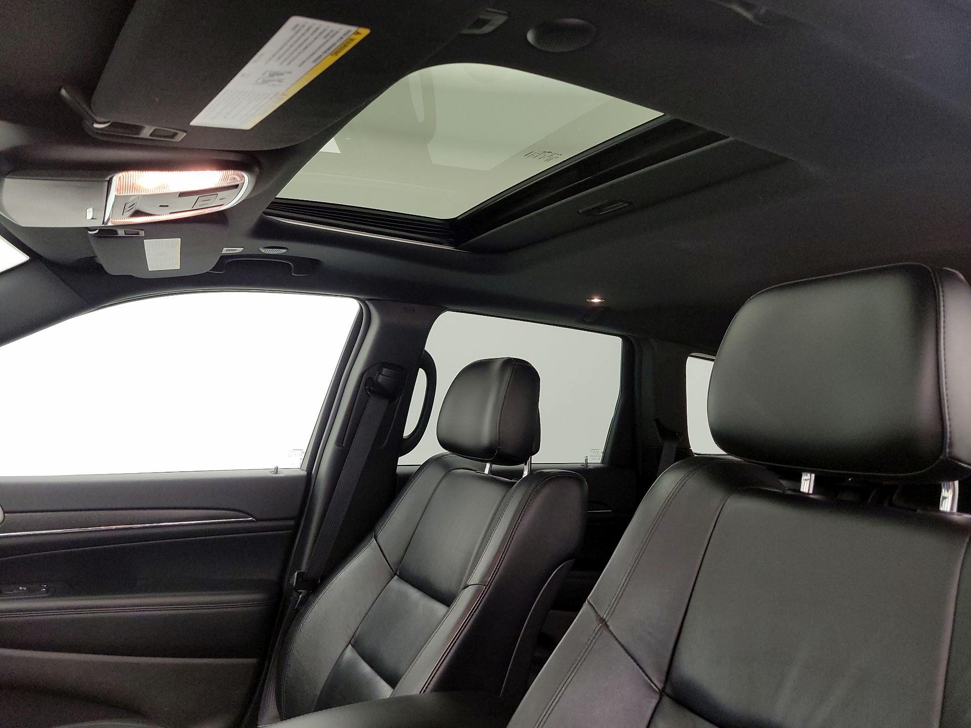 Thumbnail: 2018 Jeep Grand Cherokee - 20