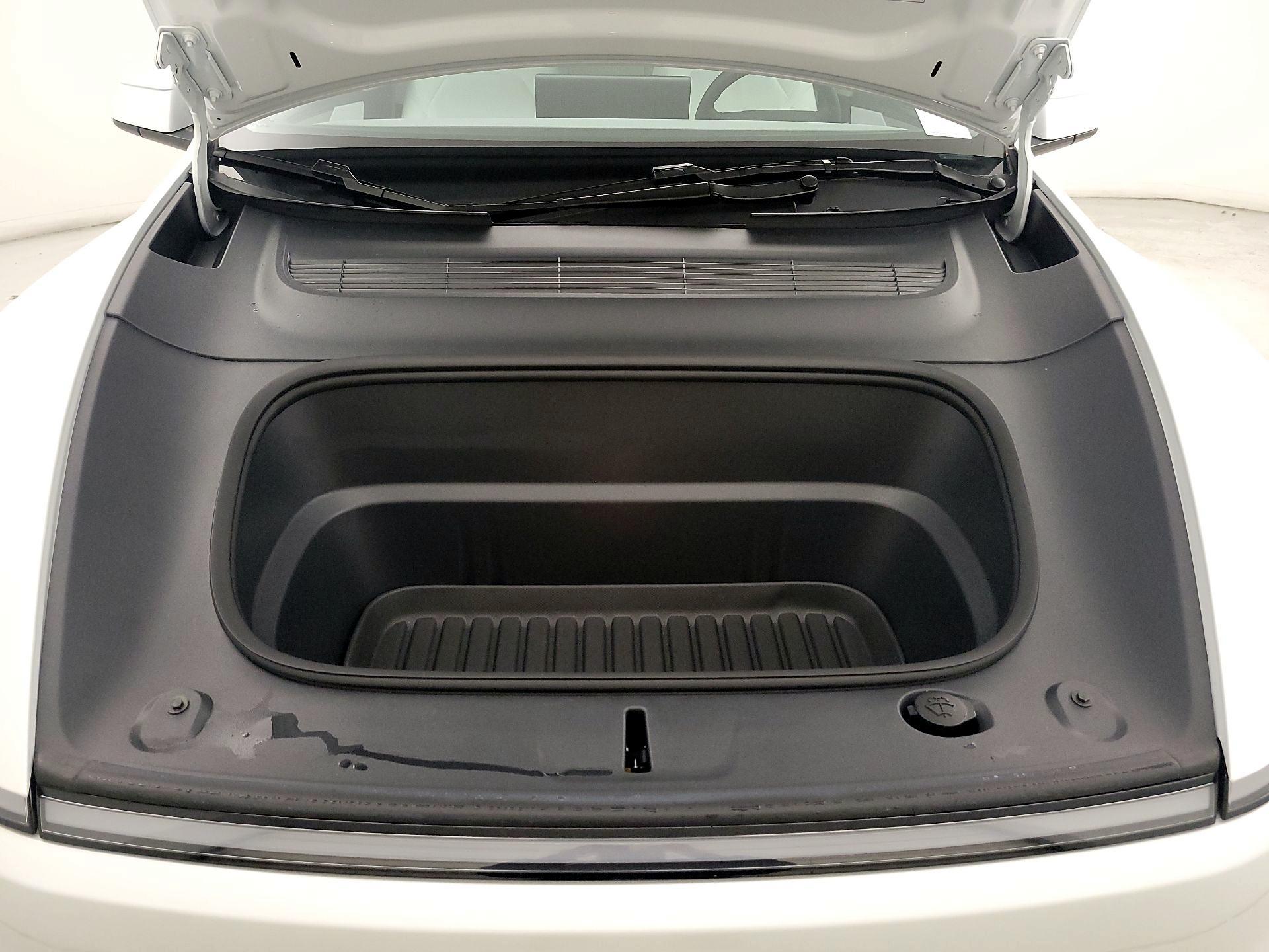 Thumbnail: 2026 Tesla Model Y - 18