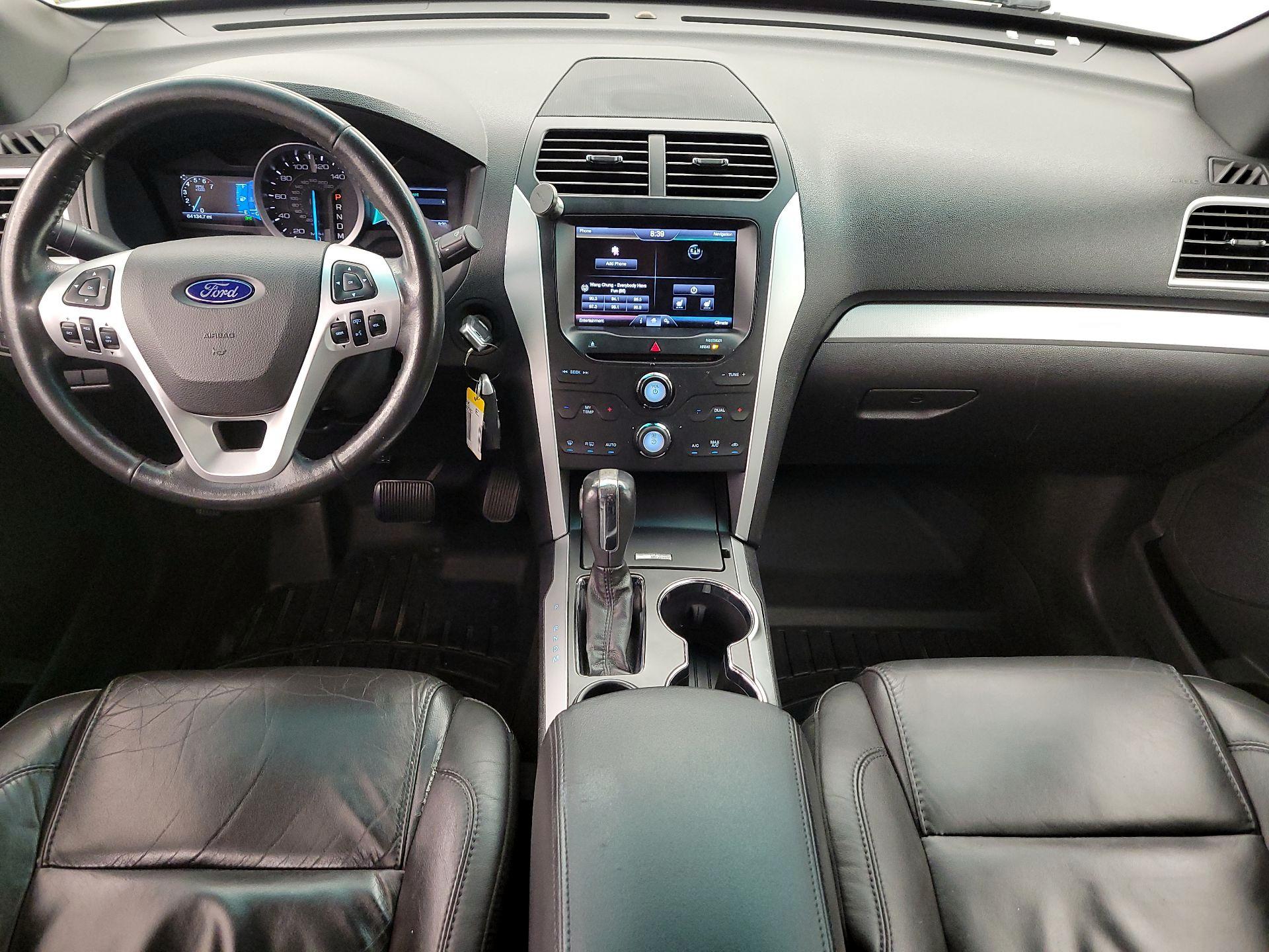 Thumbnail: 2015 Ford Explorer - 9