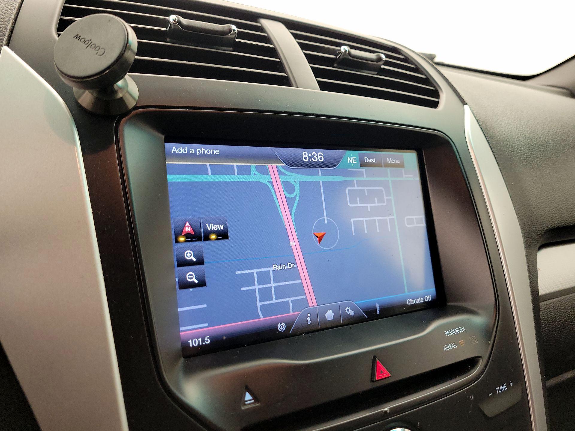 Thumbnail: 2015 Ford Explorer - 14