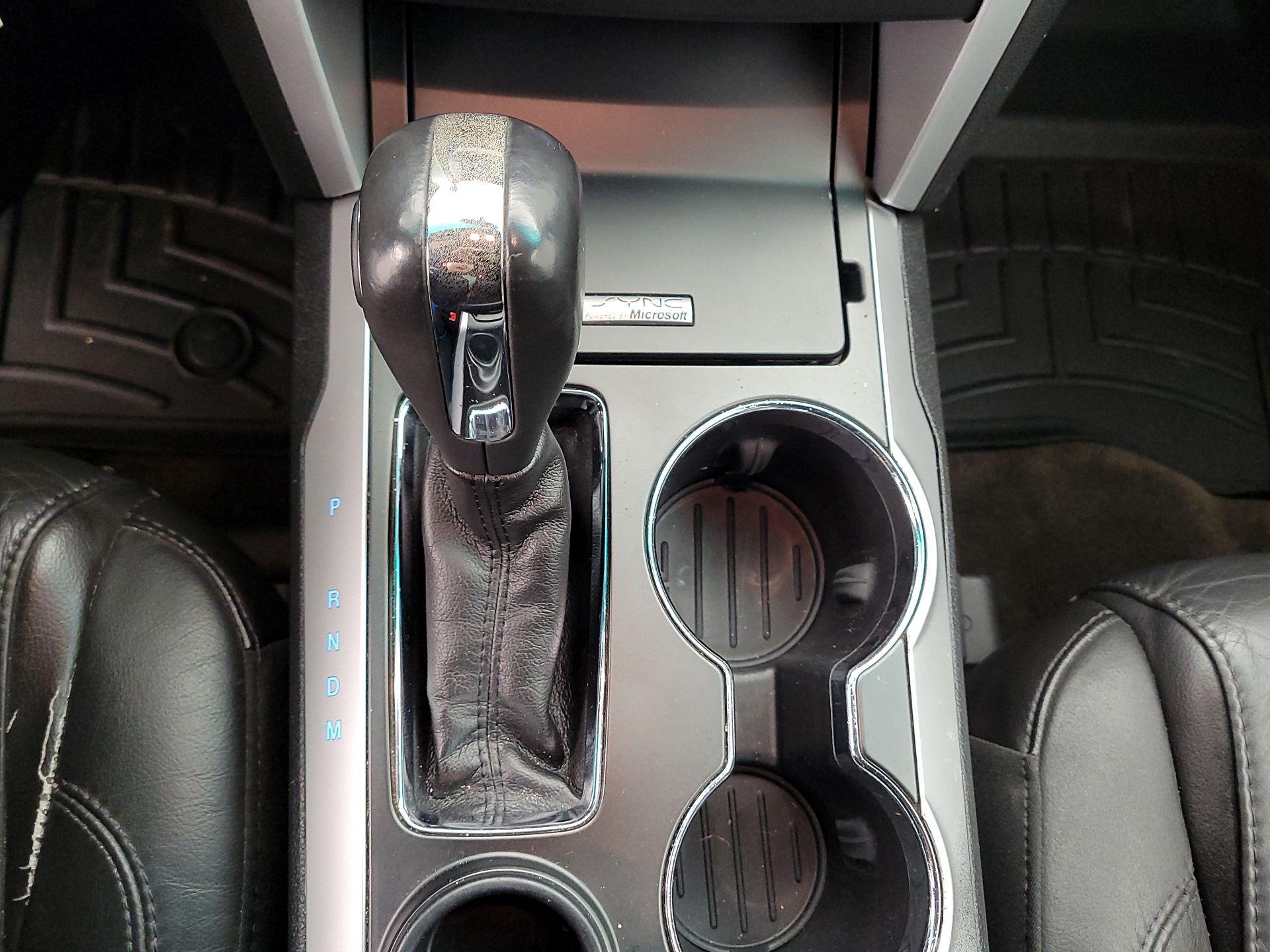 Thumbnail: 2015 Ford Explorer - 18