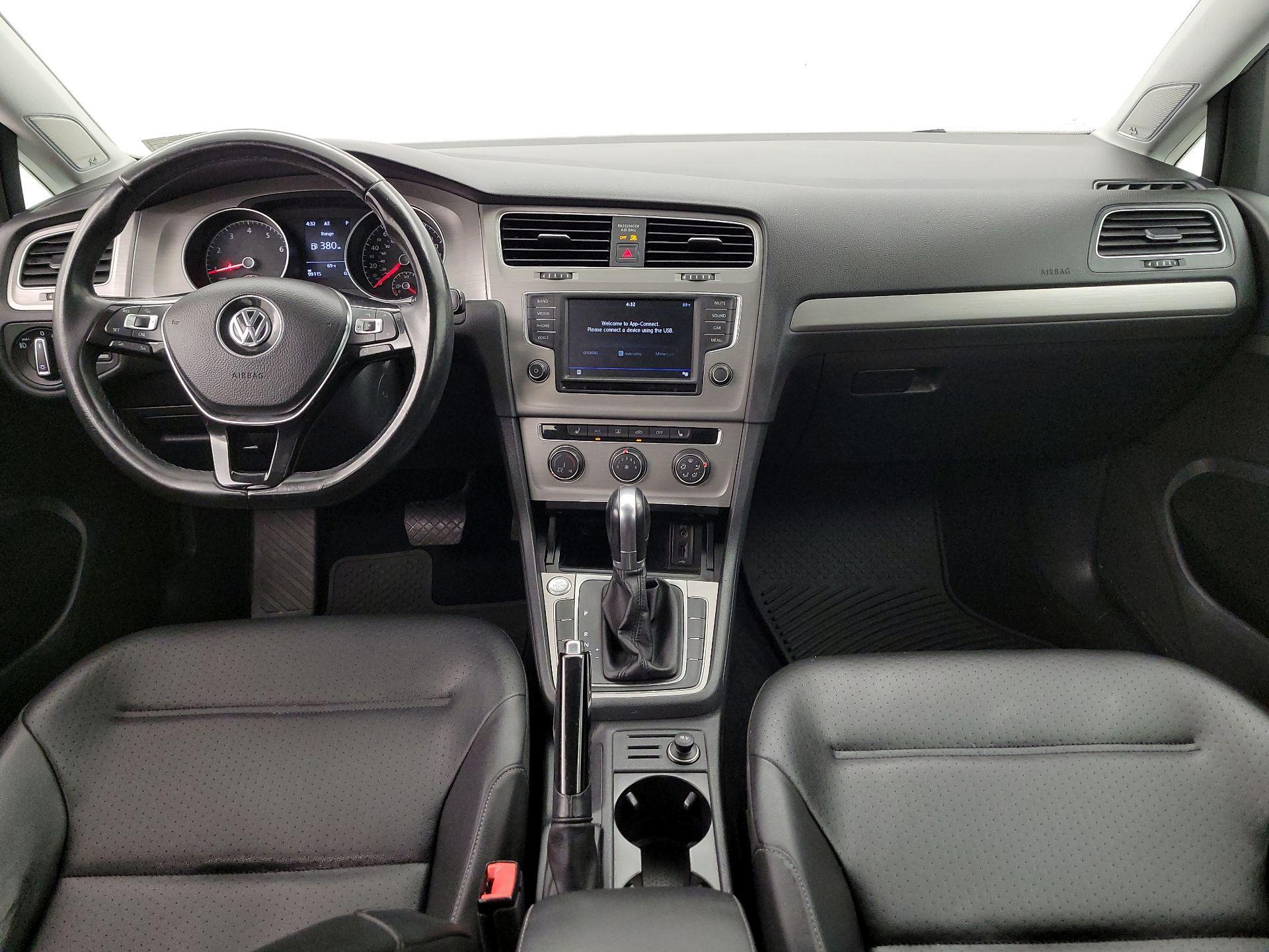 Thumbnail: 2017 Volkswagen Golf - 9