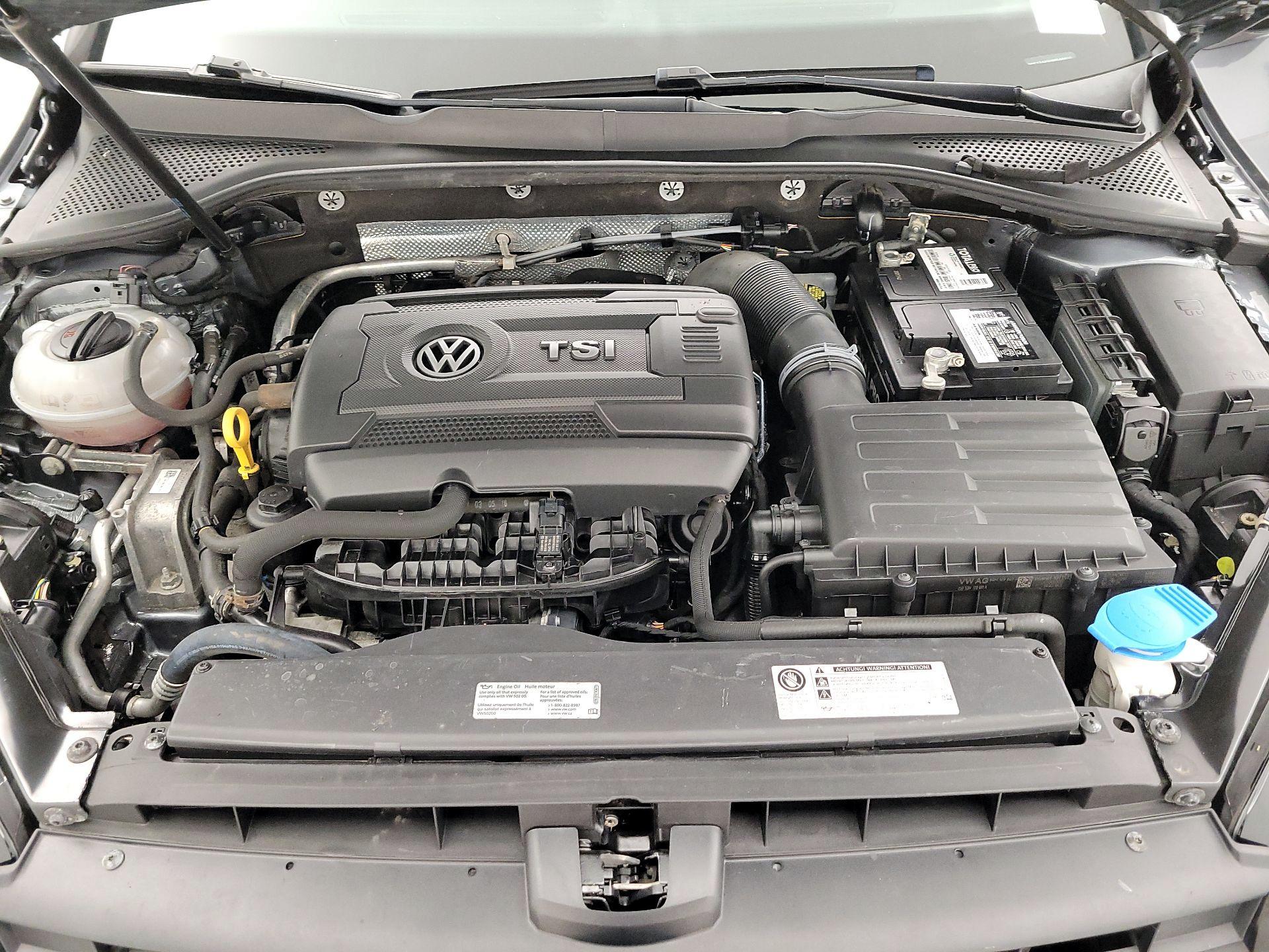 Thumbnail: 2017 Volkswagen Golf - 19