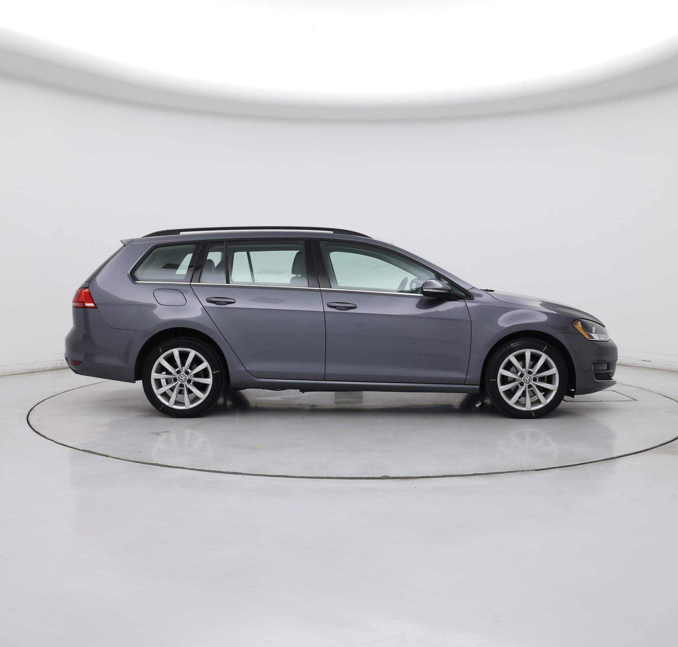 Thumbnail: 2017 Volkswagen Golf - 7
