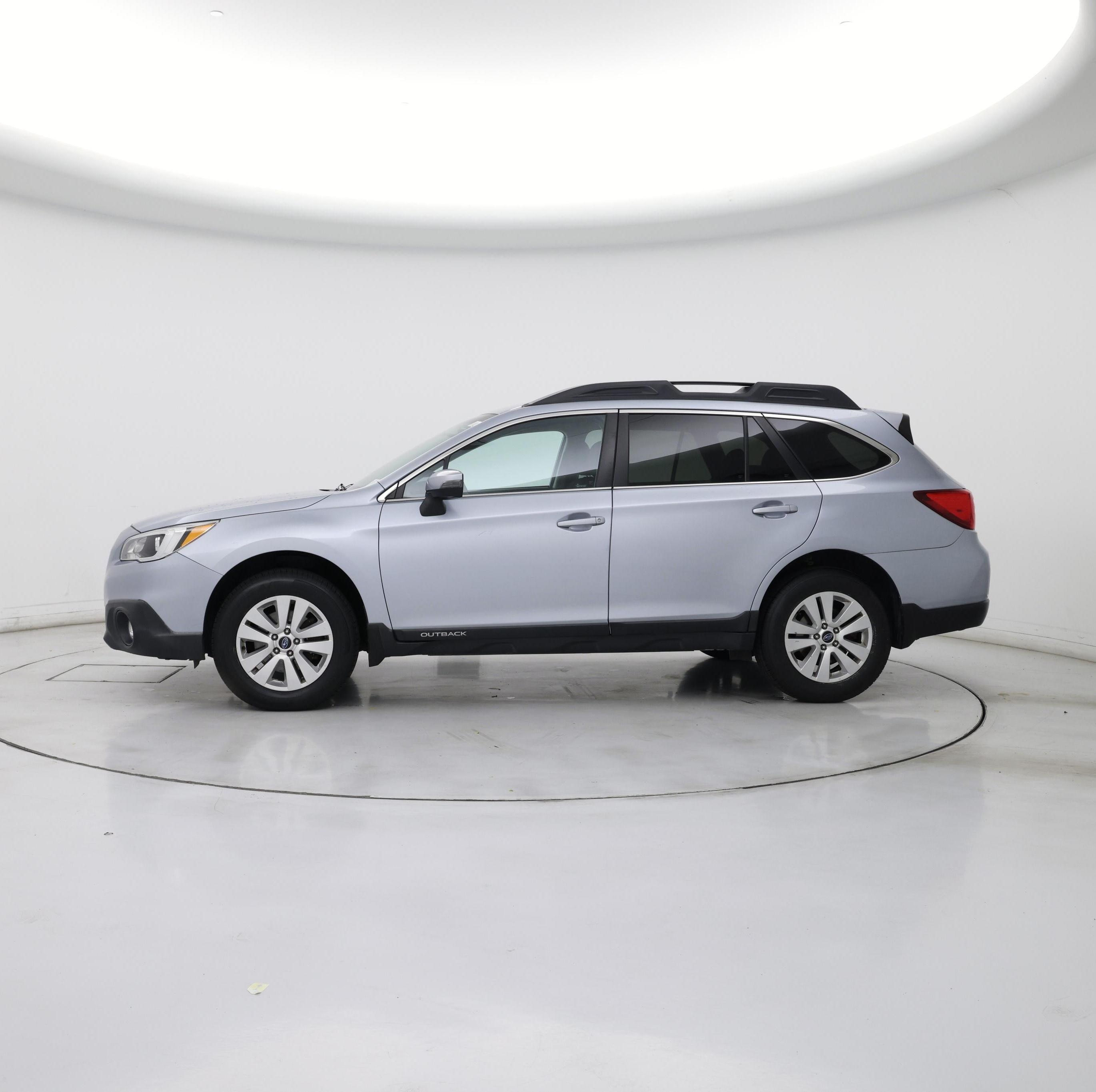 Thumbnail: 2015 Subaru Outback - 3