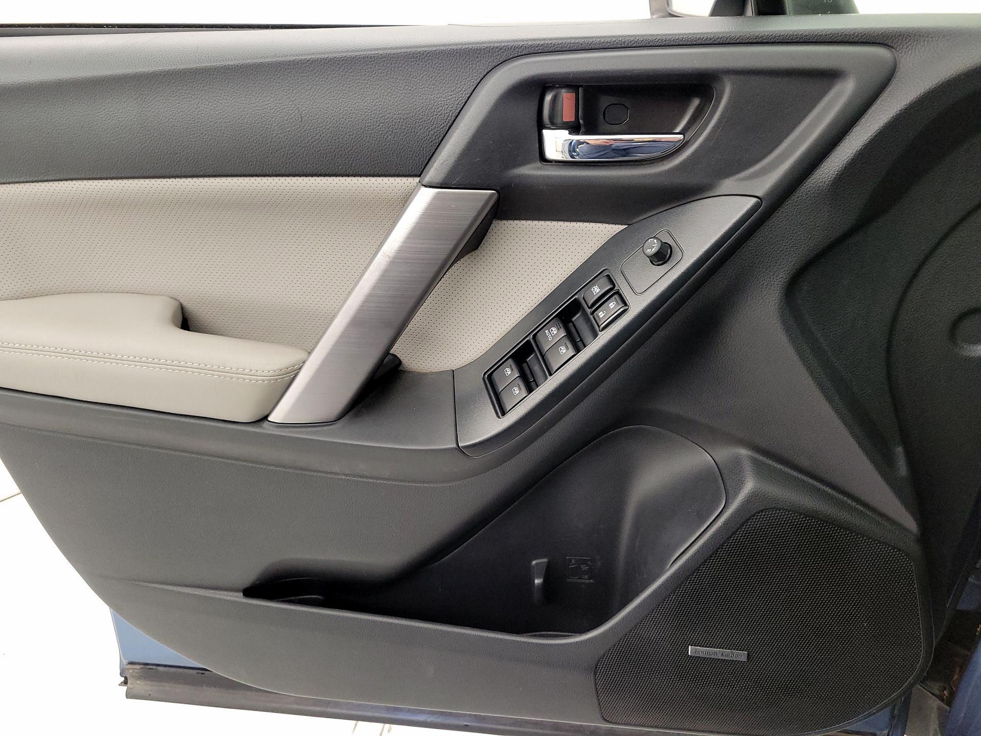 Thumbnail: 2016 Subaru Forester - 12