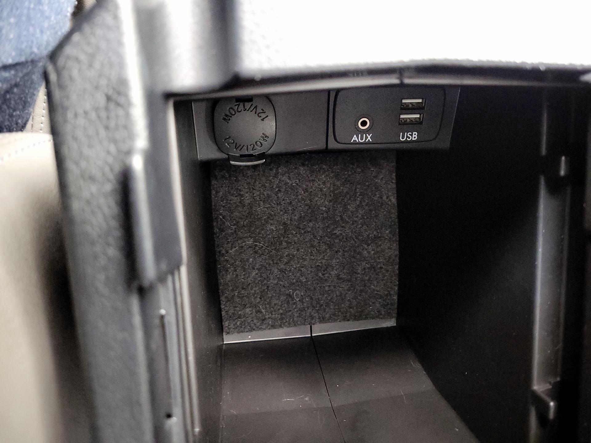 Thumbnail: 2016 Subaru Forester - 18