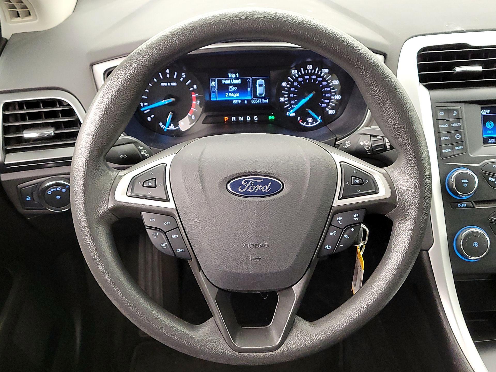 Thumbnail: 2014 Ford Fusion - 10