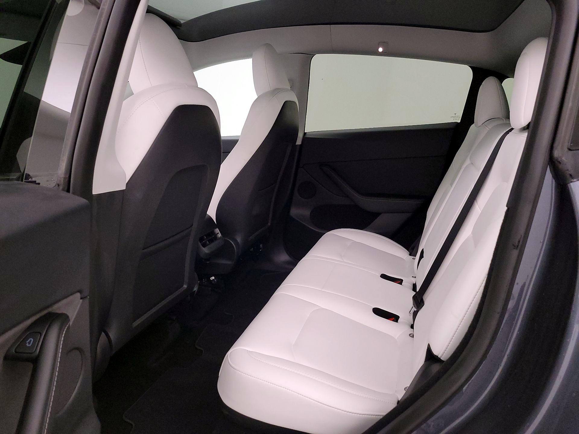 Thumbnail: 2023 Tesla Model Y - 19