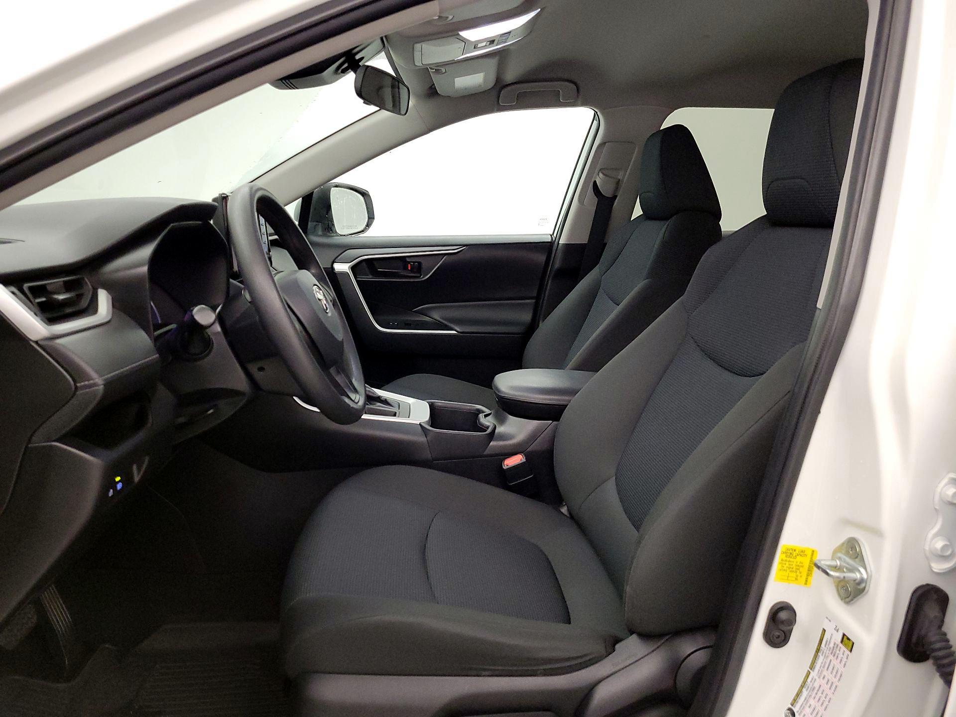 Thumbnail: 2022 Toyota RAV4 - 11