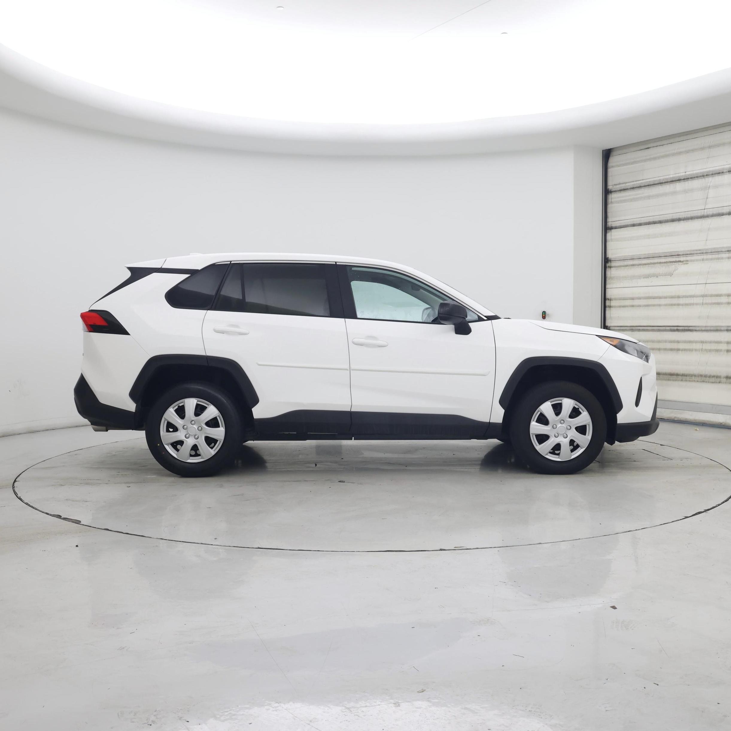 Thumbnail: 2022 Toyota RAV4 - 7