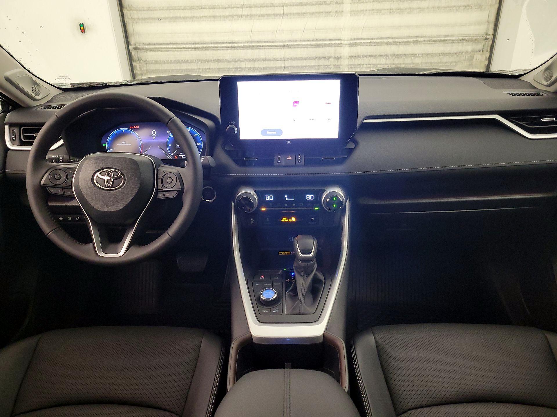 Thumbnail: 2025 Toyota RAV4 - 9