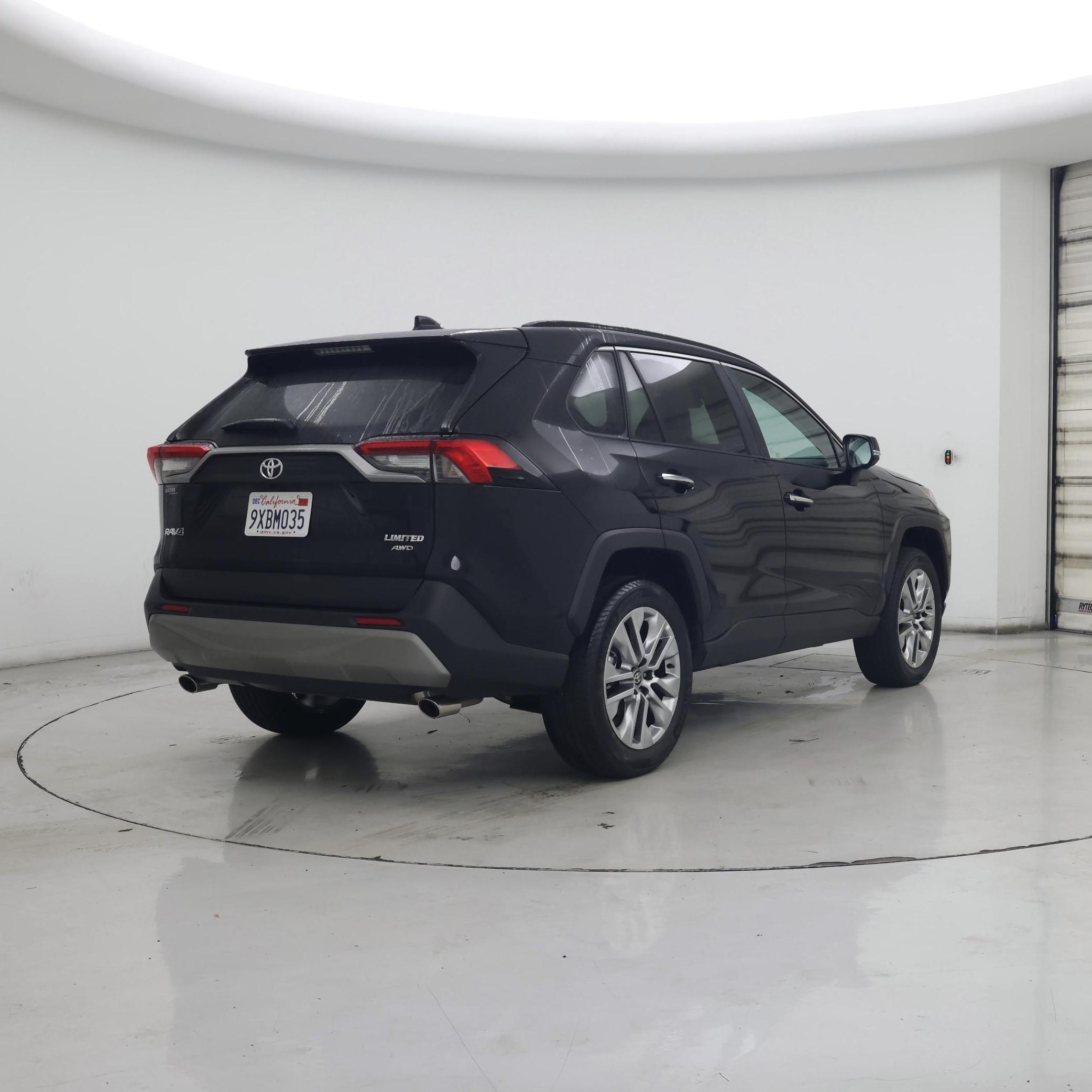 Thumbnail: 2025 Toyota RAV4 - 8