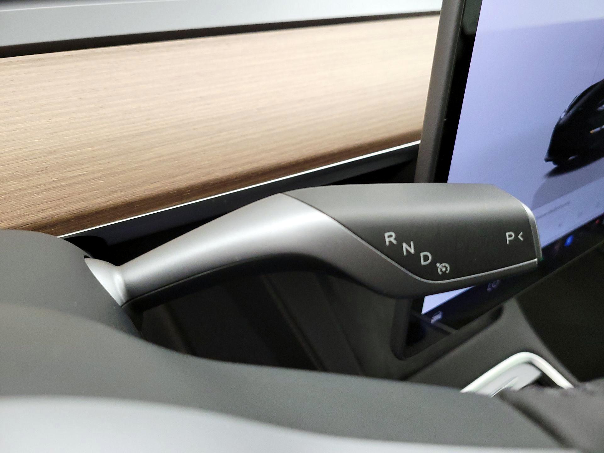 Thumbnail: 2023 Tesla Model 3 - 17