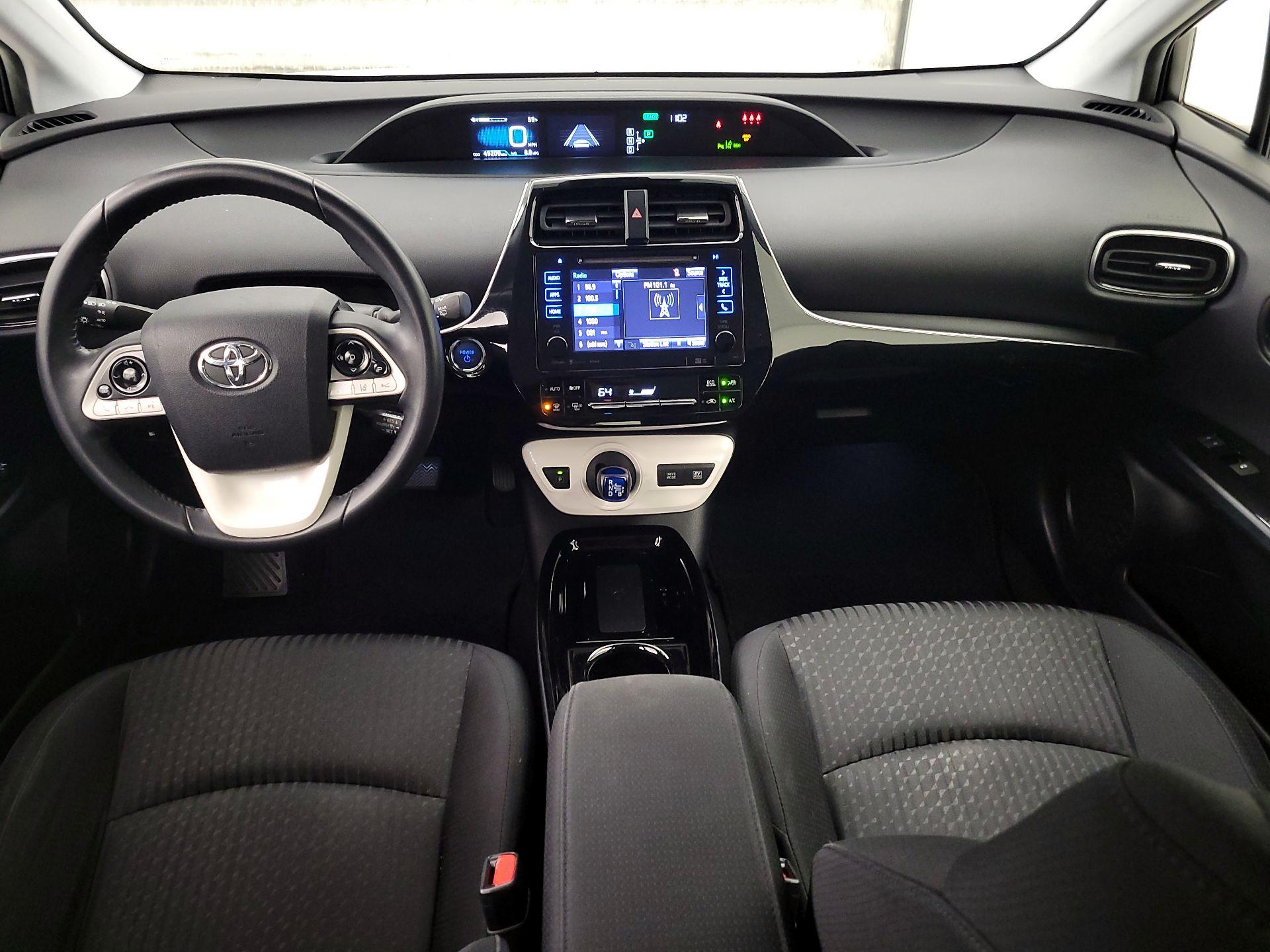 Thumbnail: 2018 Toyota Prius - 9