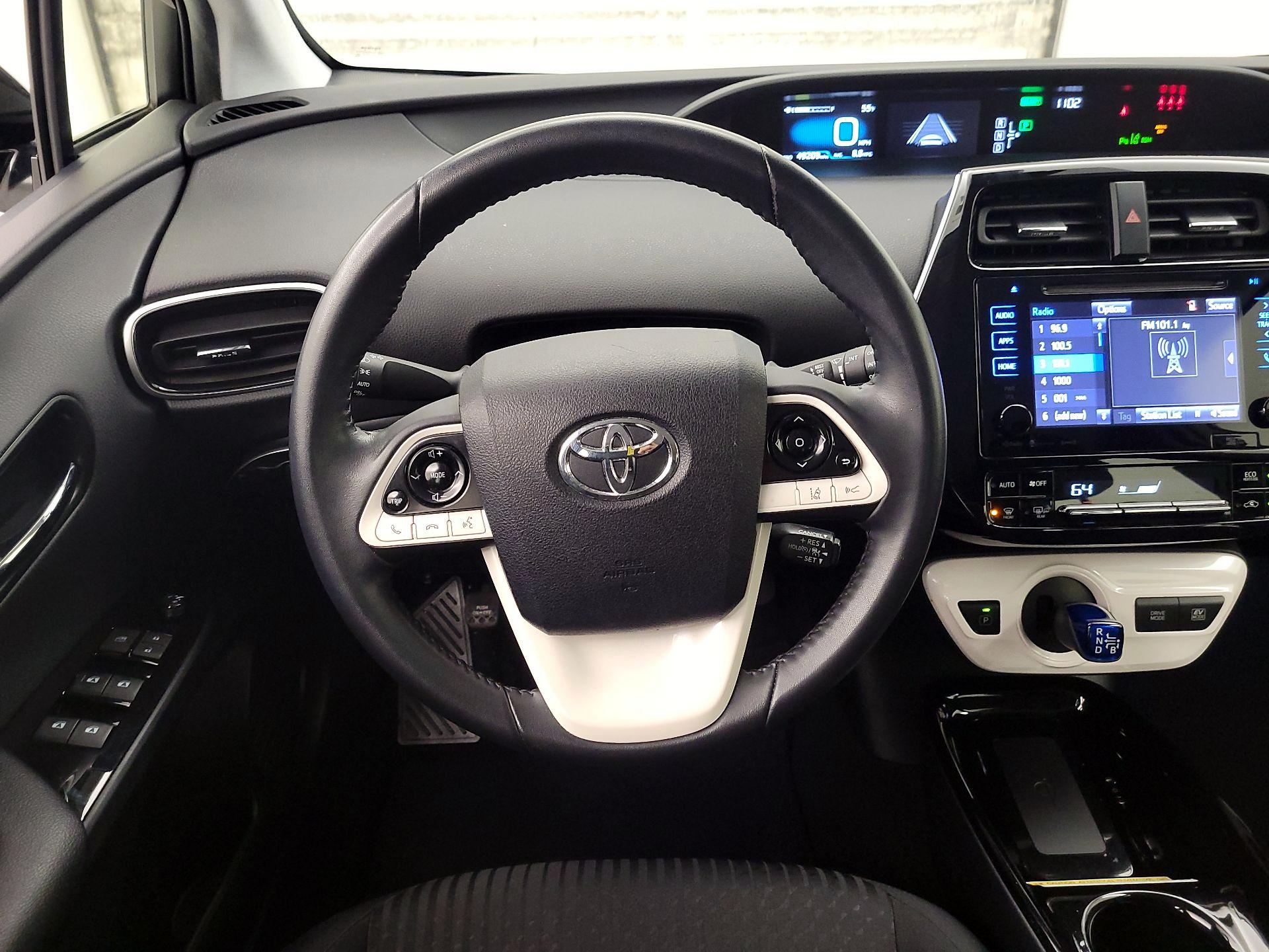 Thumbnail: 2018 Toyota Prius - 10