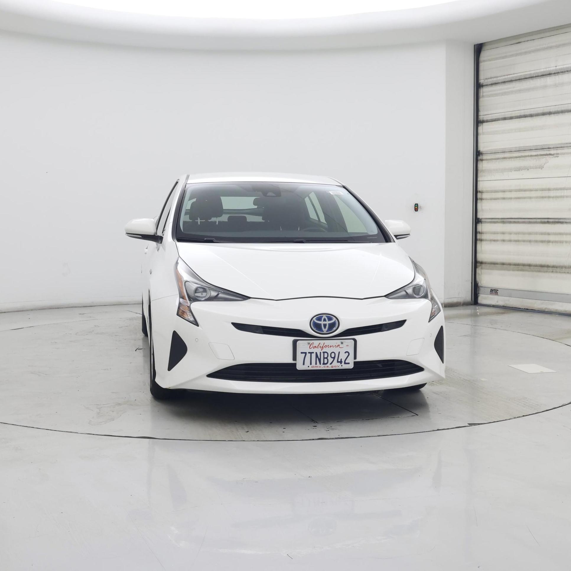 Thumbnail: 2018 Toyota Prius - 5
