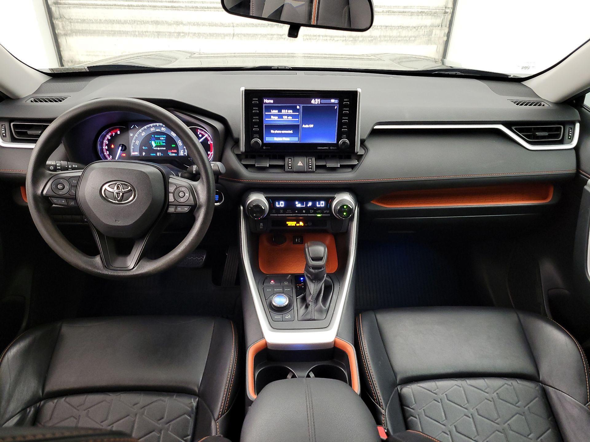 Thumbnail: 2019 Toyota RAV4 - 9