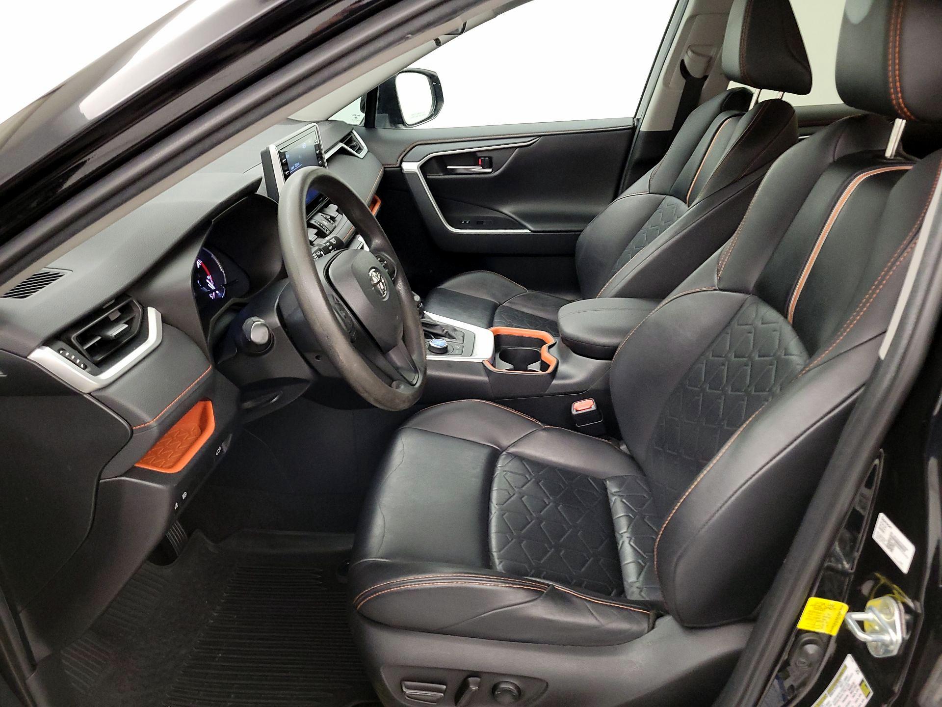 Thumbnail: 2019 Toyota RAV4 - 11