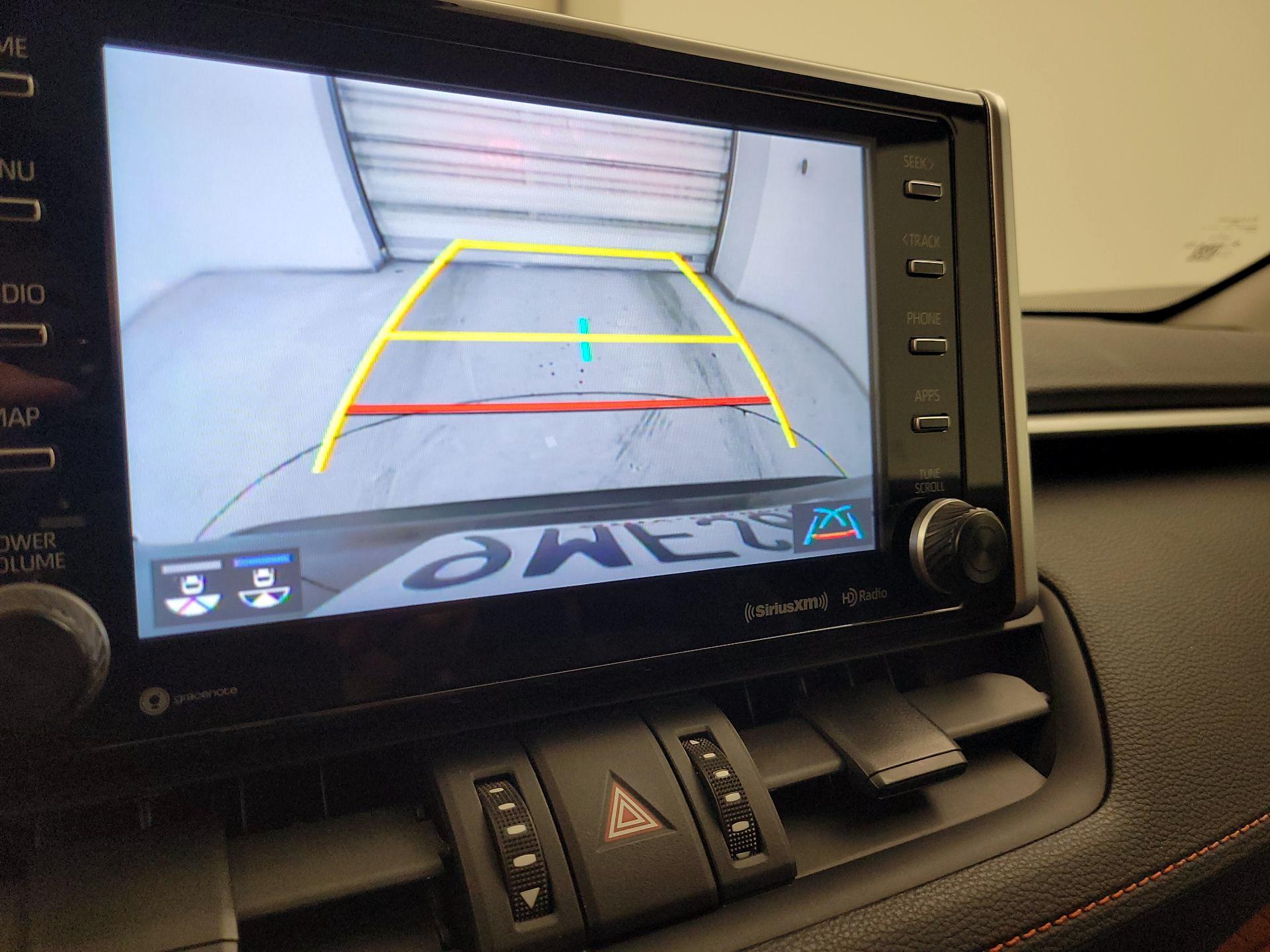 Thumbnail: 2019 Toyota RAV4 - 14