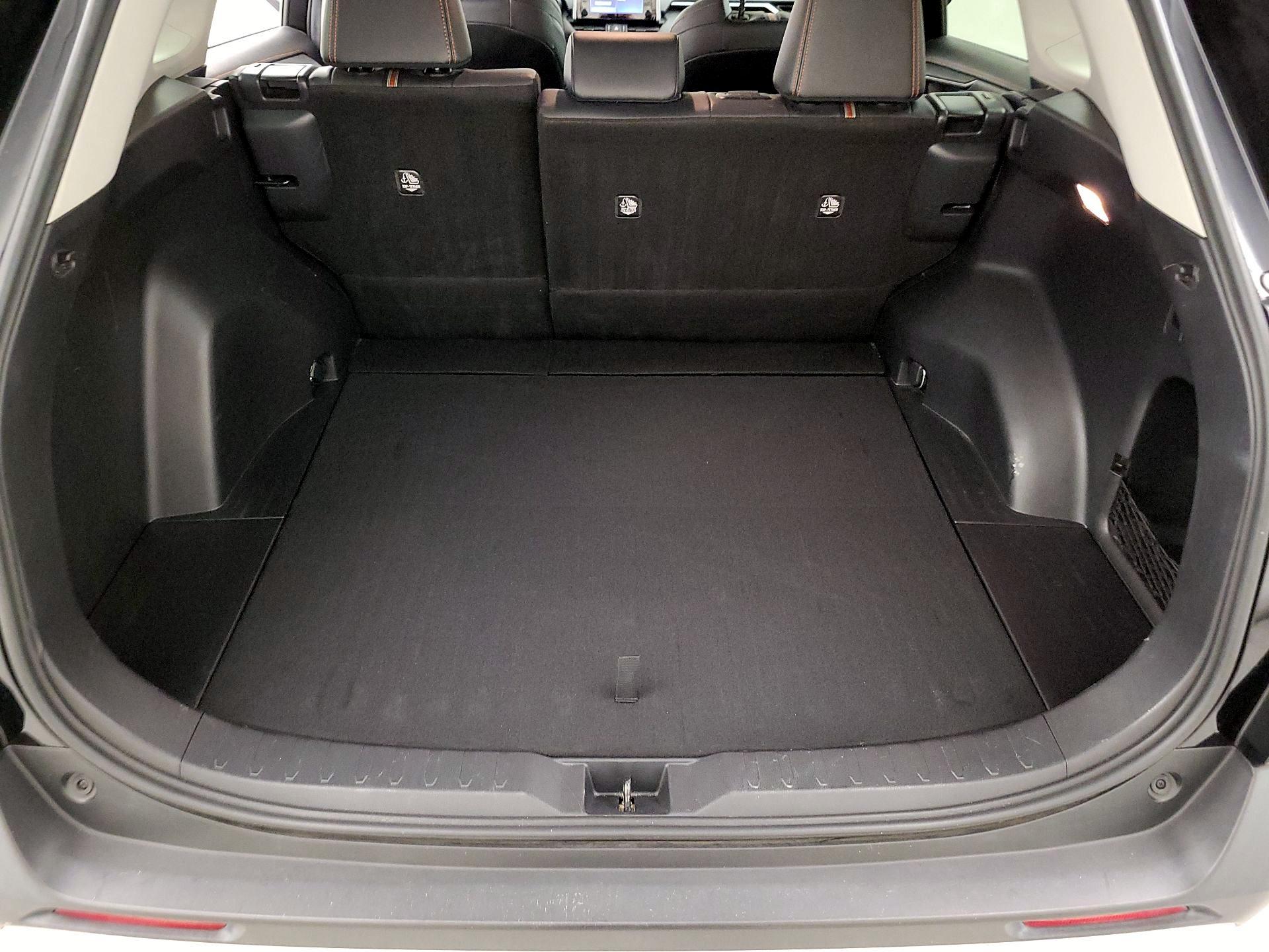 Thumbnail: 2019 Toyota RAV4 - 20