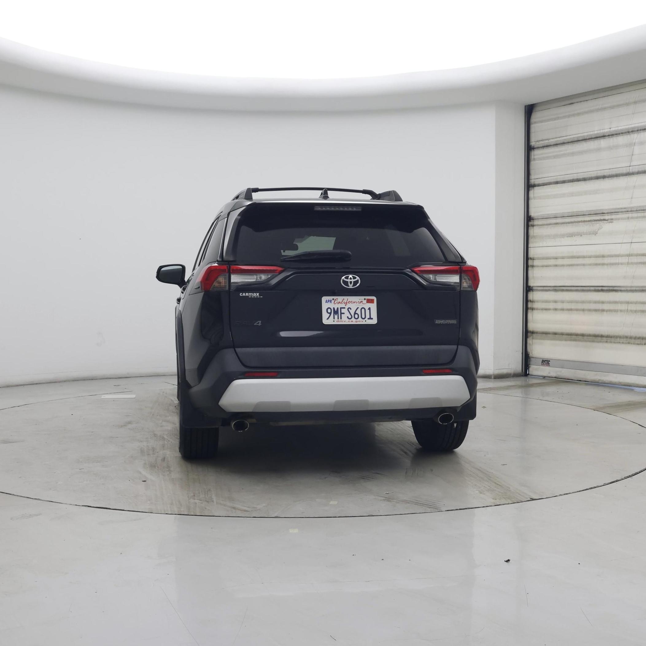Thumbnail: 2019 Toyota RAV4 - 6