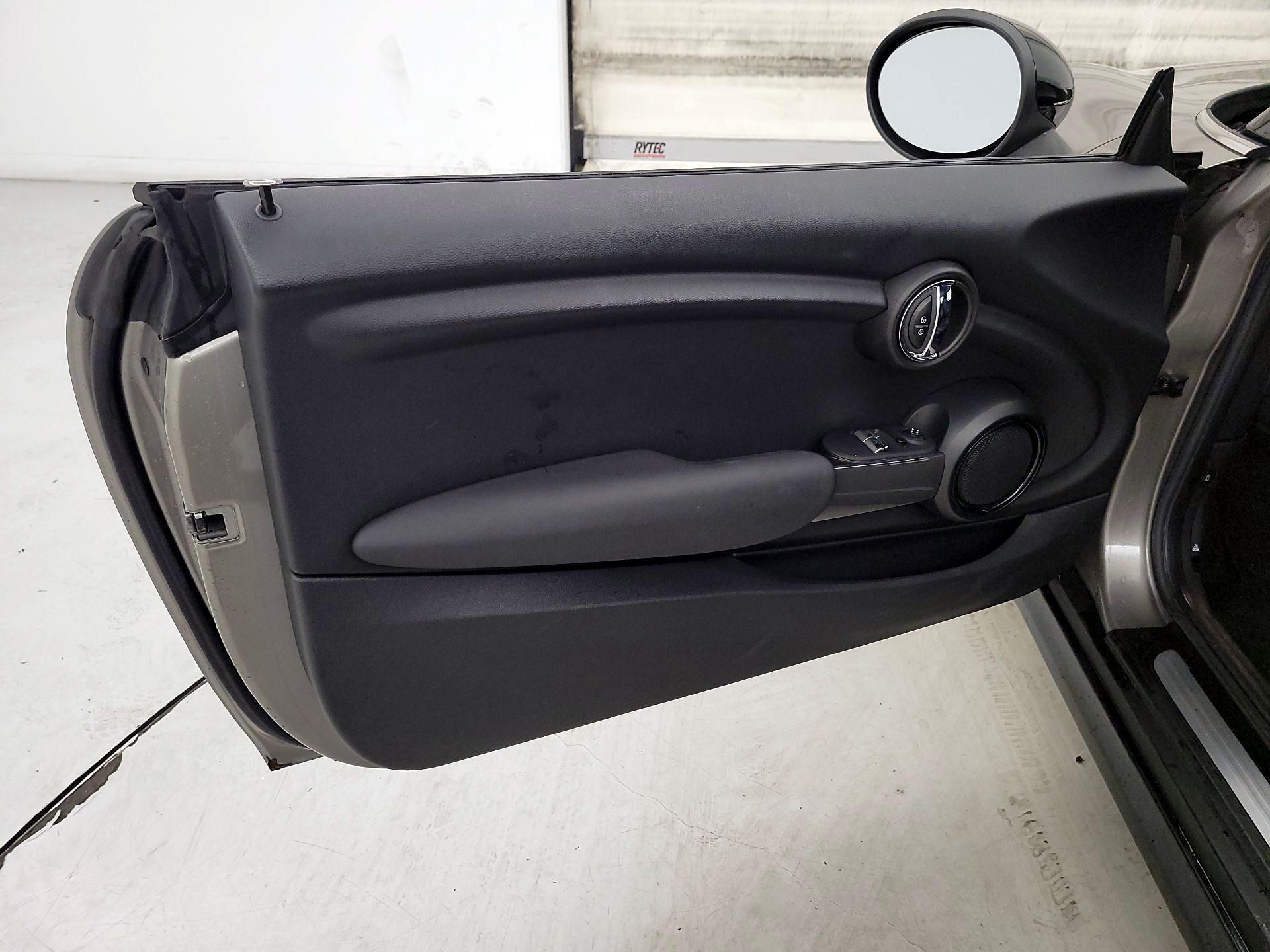 Thumbnail: 2018 MINI Cooper Hardtop - 12