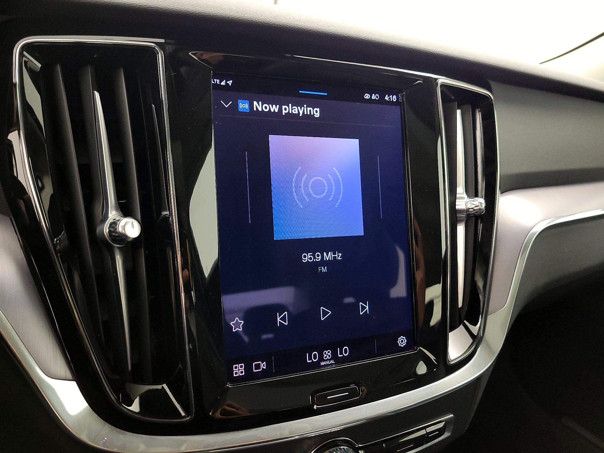 Thumbnail: 2024 Volvo S60 - 15