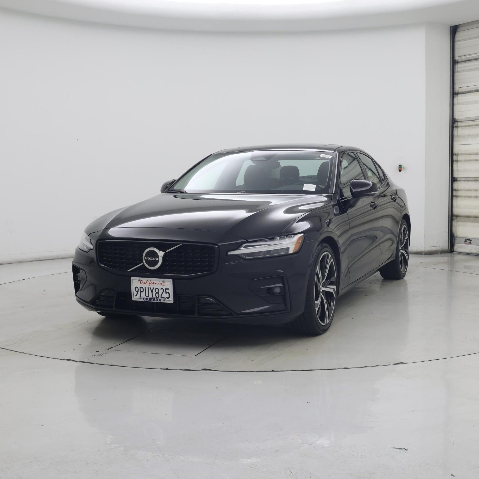 Thumbnail: 2024 Volvo S60 - 4