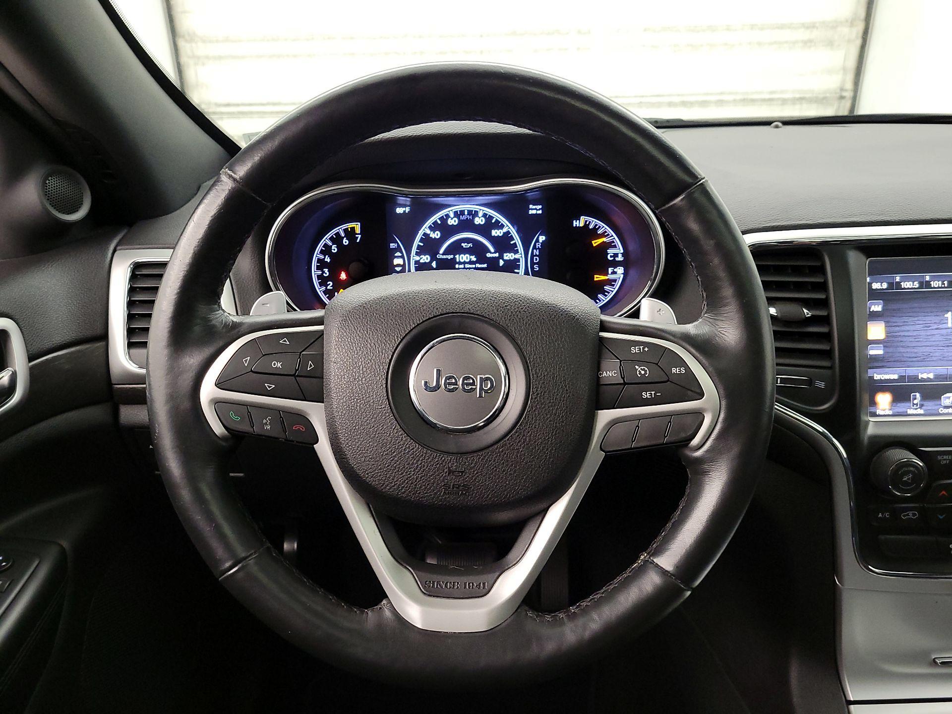 Thumbnail: 2015 Jeep Grand Cherokee - 10