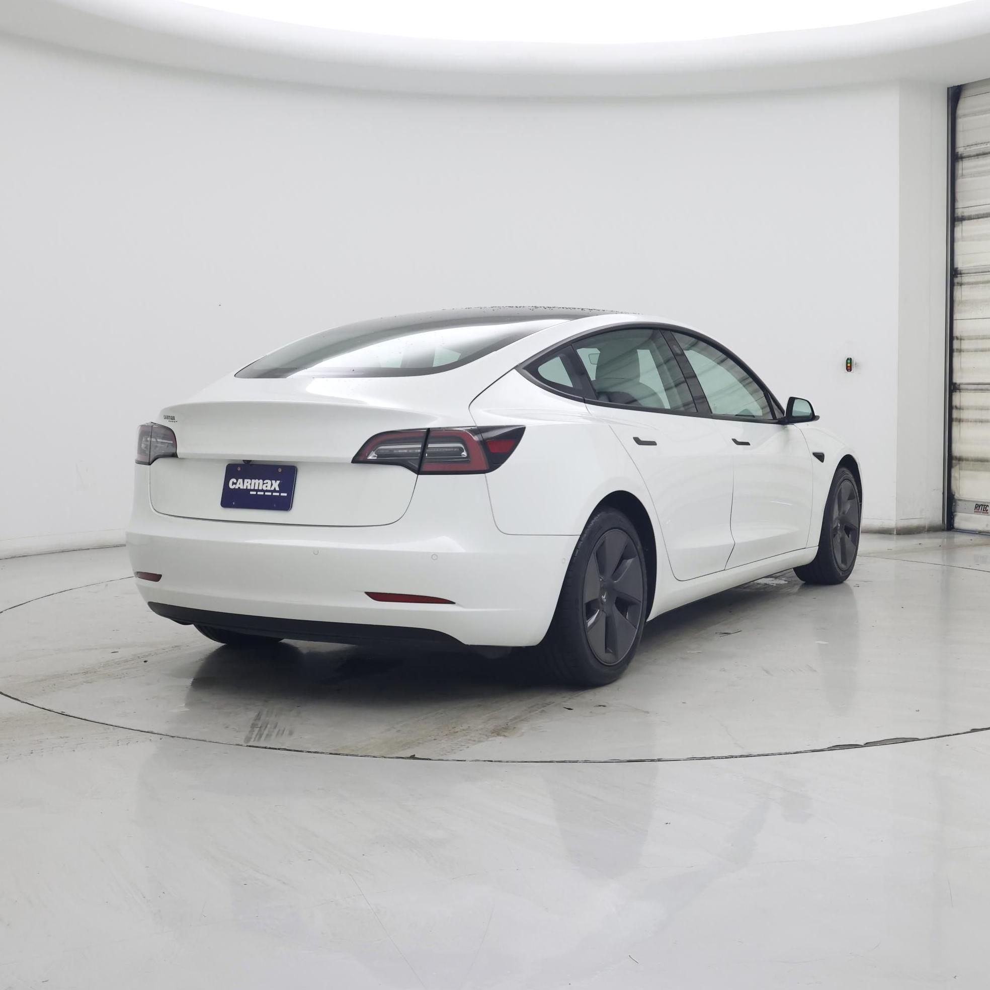 Thumbnail: 2021 Tesla Model 3 - 8