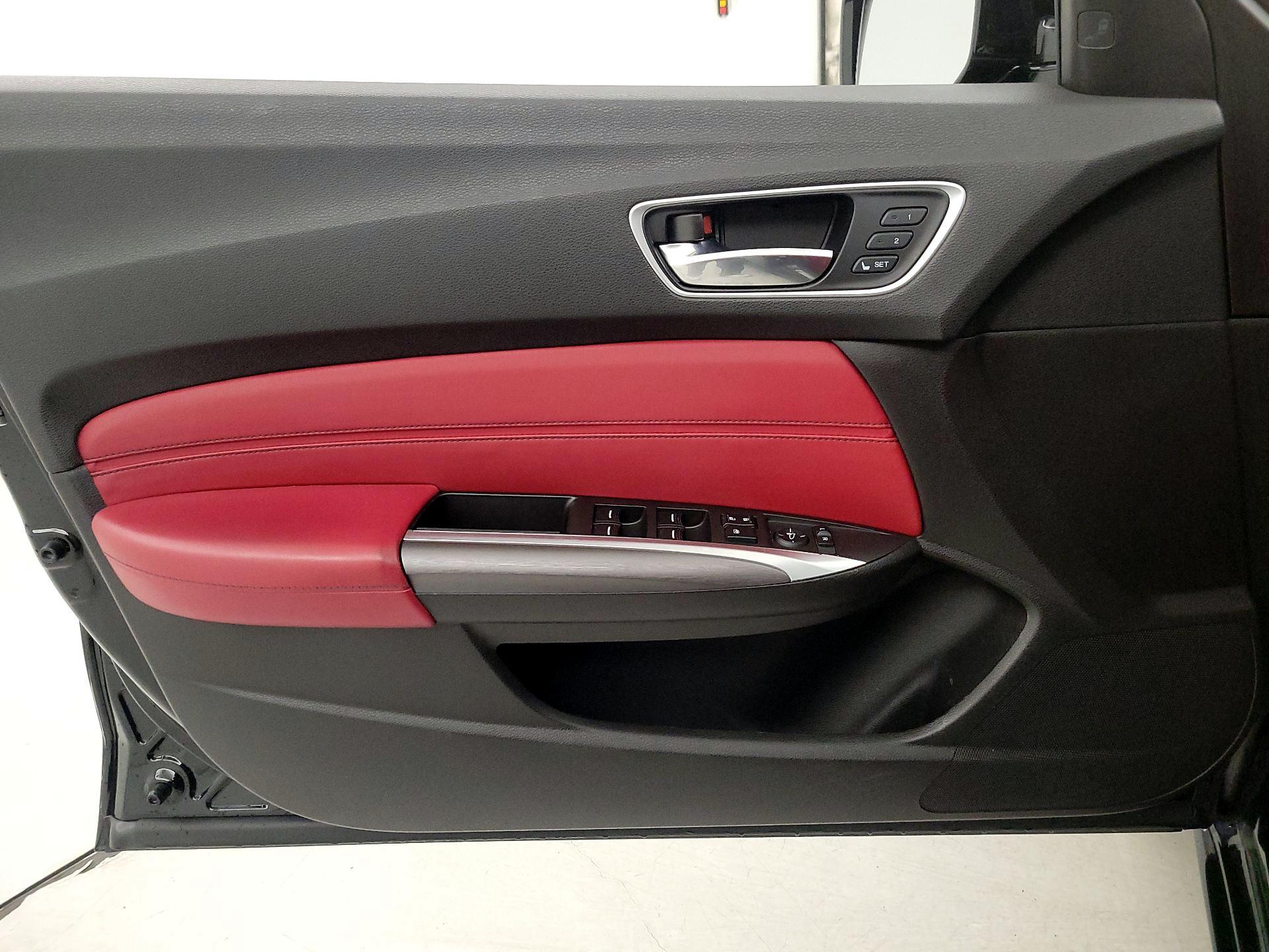 Thumbnail: 2018 Acura TLX - 12