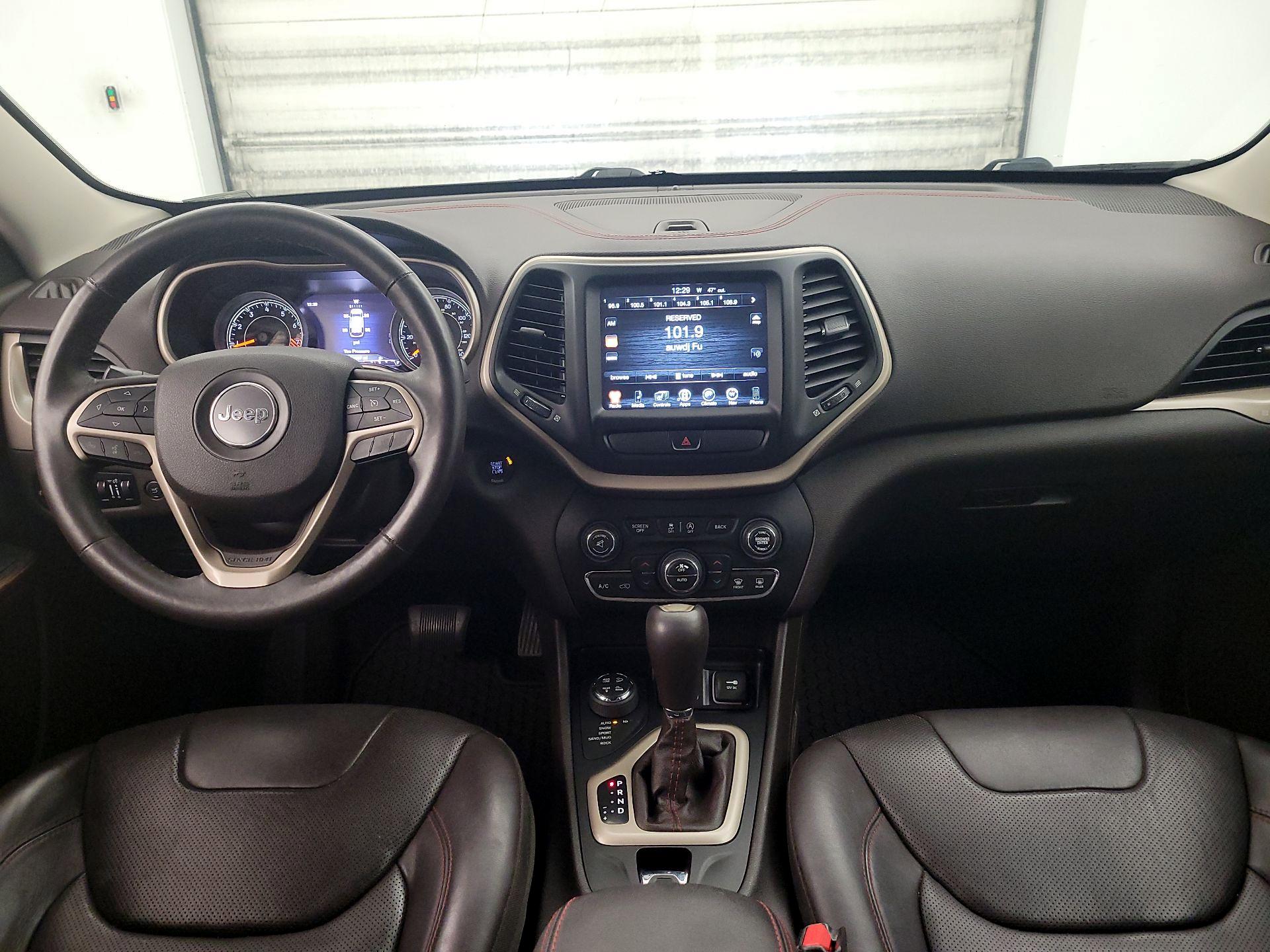 Thumbnail: 2015 Jeep Cherokee - 9