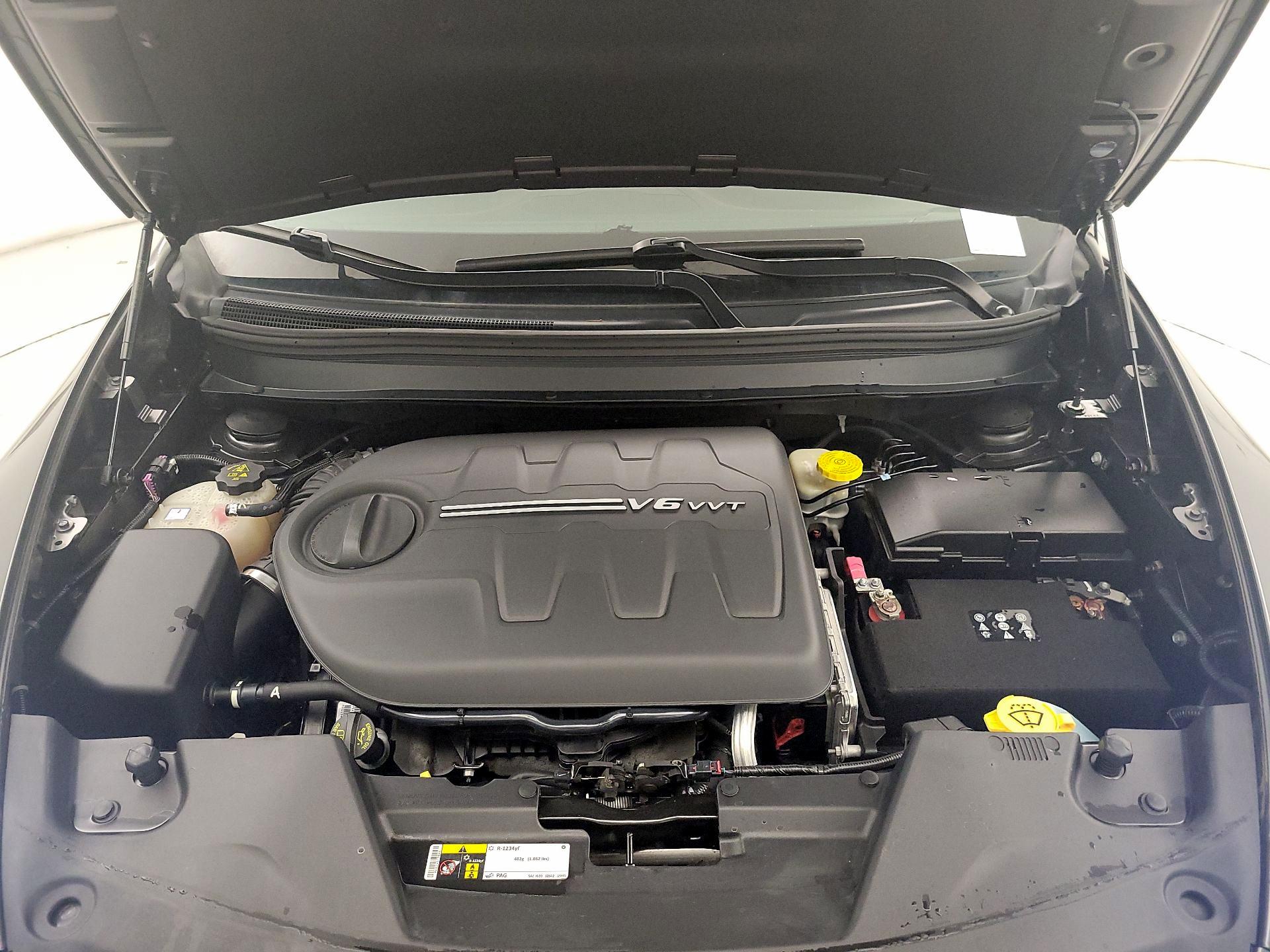 Thumbnail: 2015 Jeep Cherokee - 20