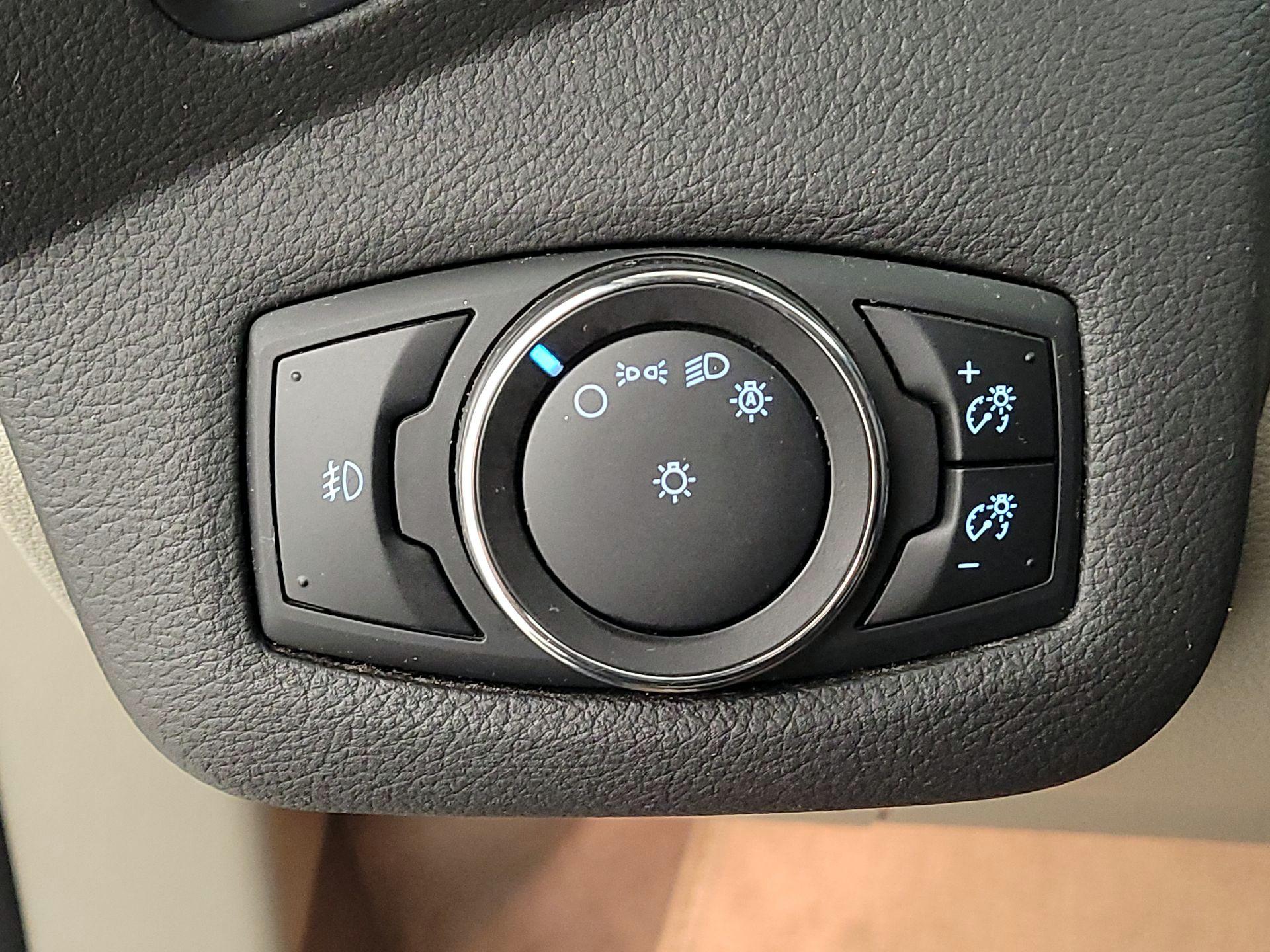 Thumbnail: 2014 Ford Escape - 13