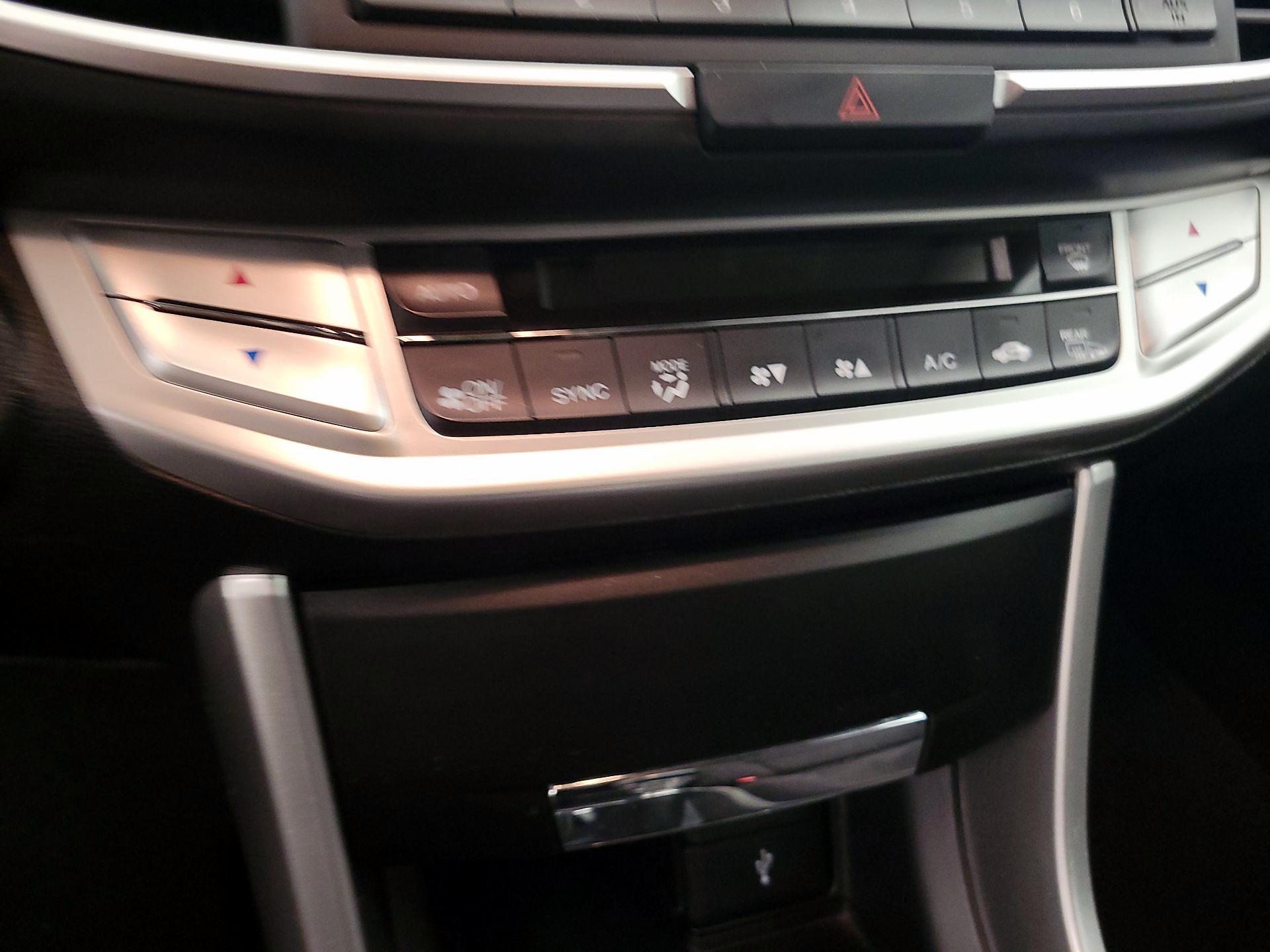 Thumbnail: 2014 Honda Accord - 15