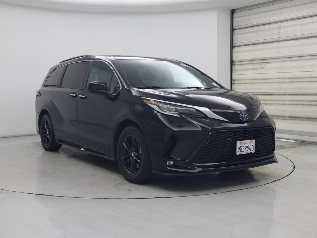 Toyota Sienna XSE 7-Passenger AWD