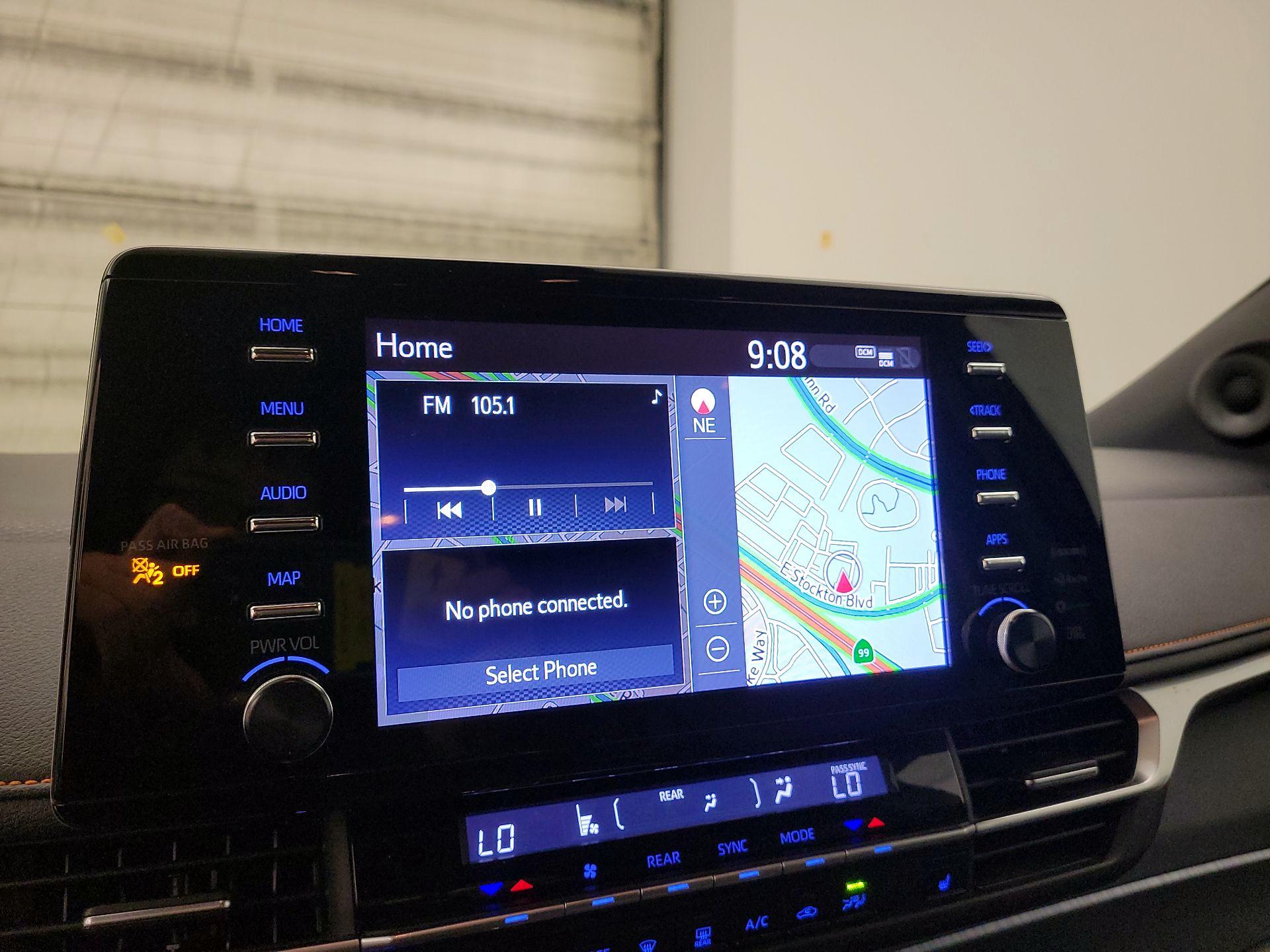 Thumbnail: 2022 Toyota Sienna - 16