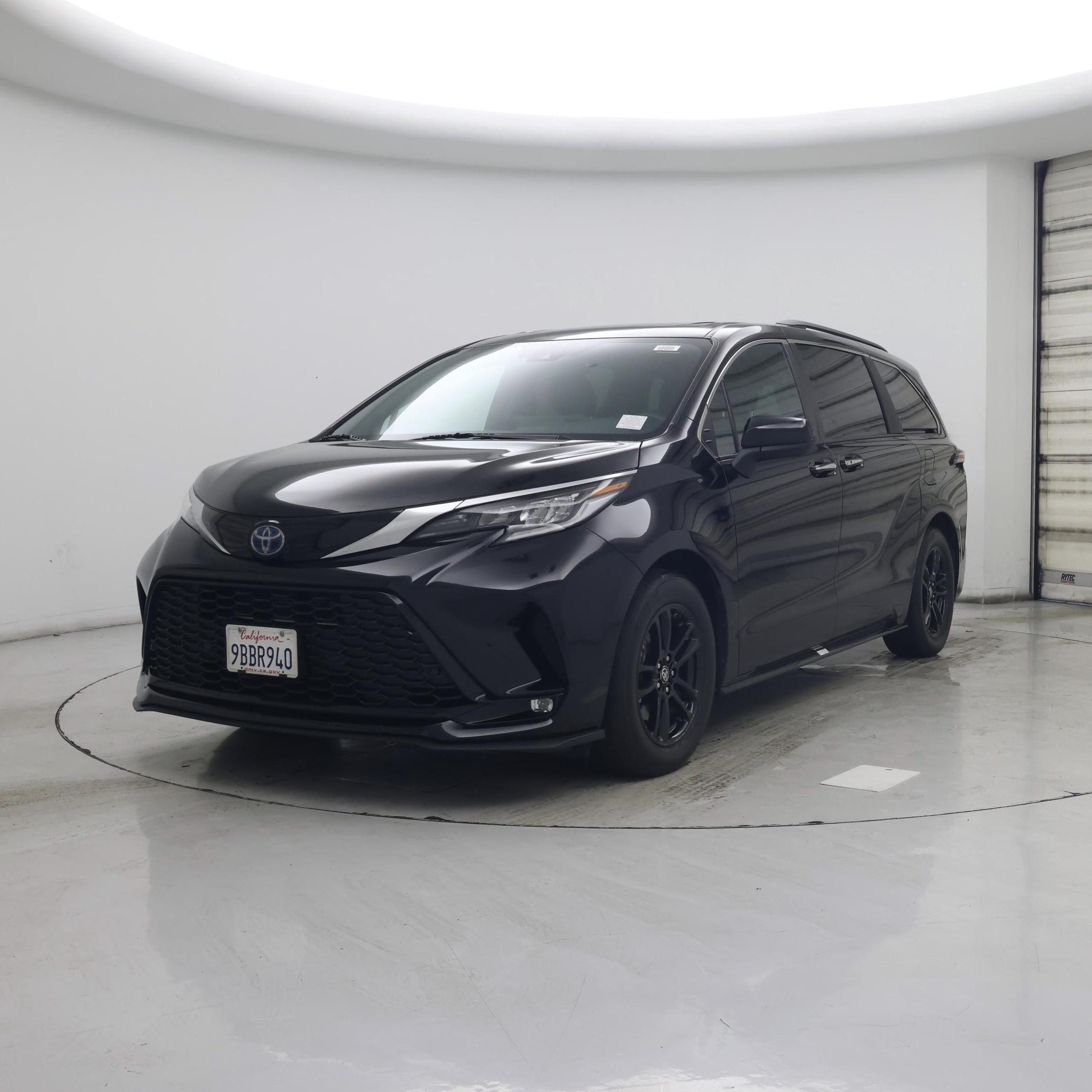 Thumbnail: 2022 Toyota Sienna - 4