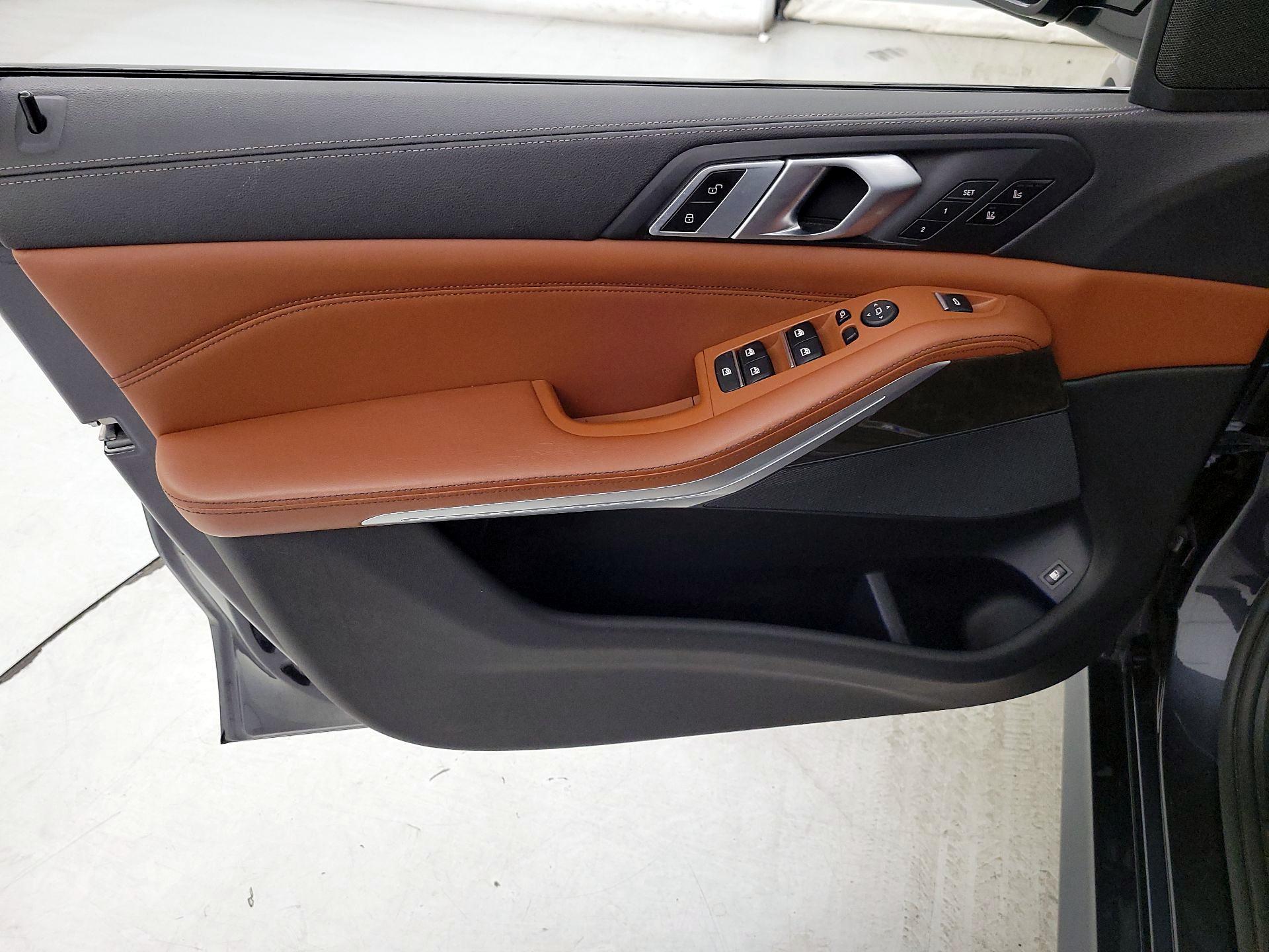 Thumbnail: 2021 BMW X5 - 12