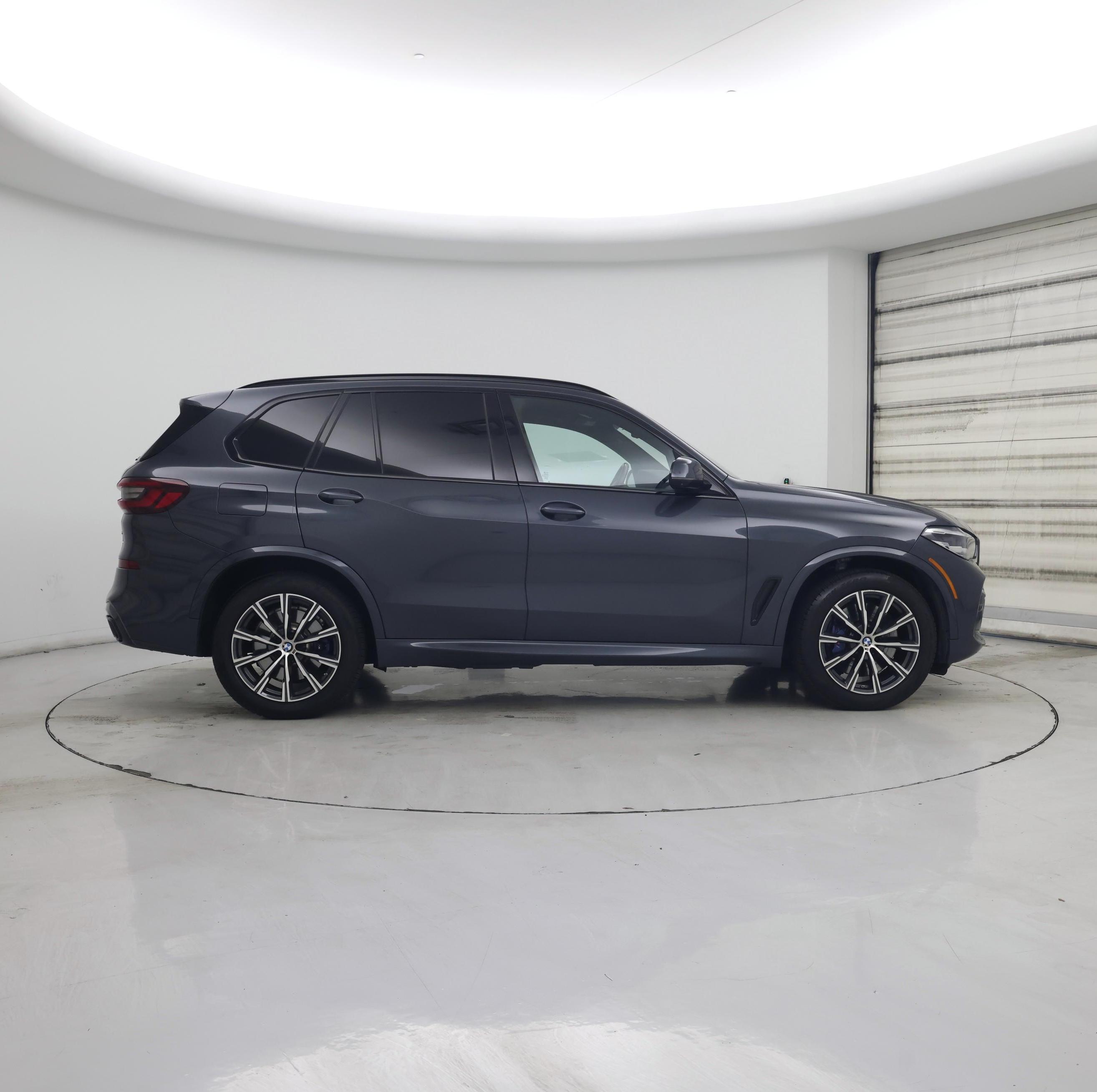 Thumbnail: 2021 BMW X5 - 7