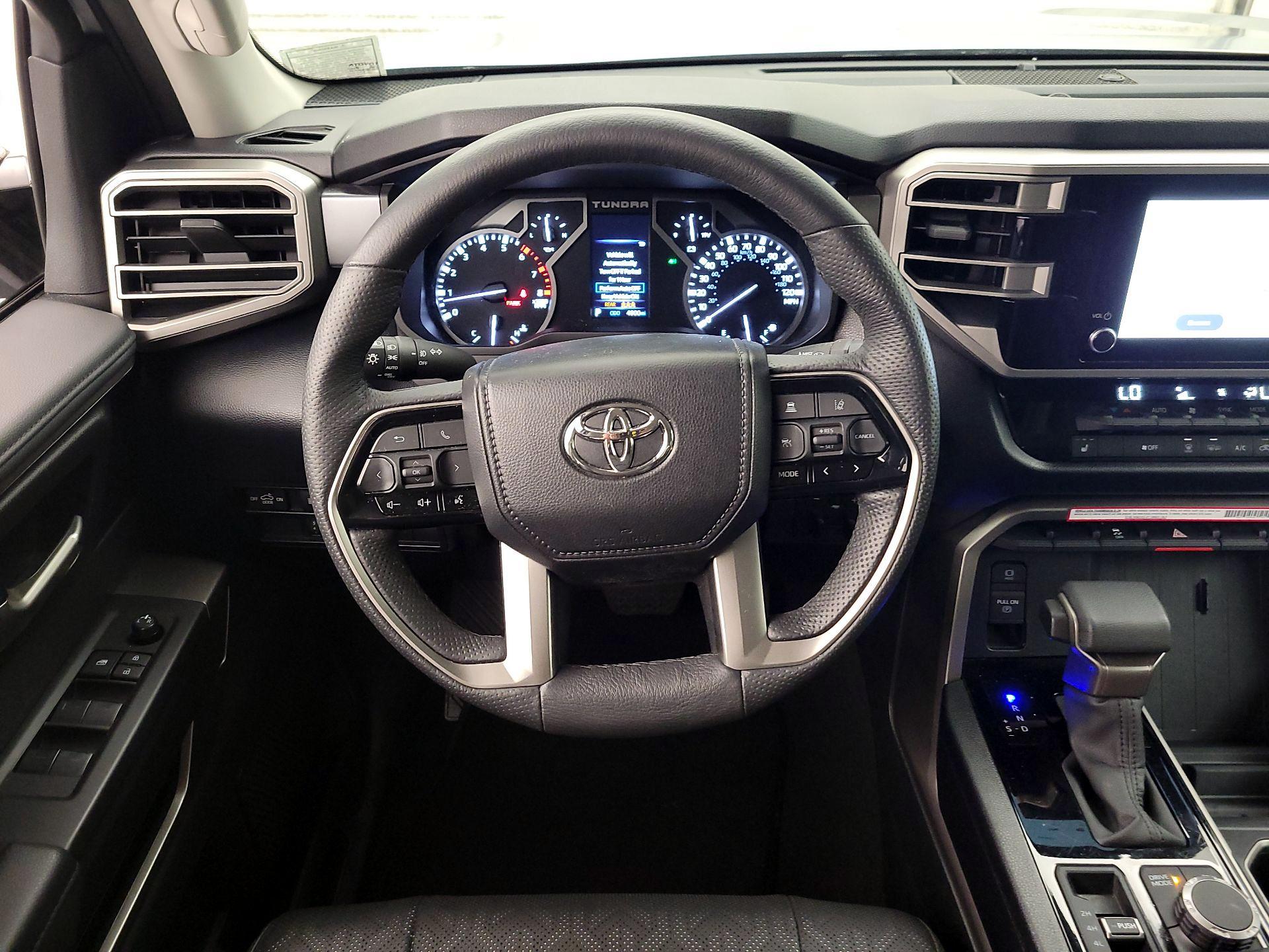 Thumbnail: 2024 Toyota Tundra - 10