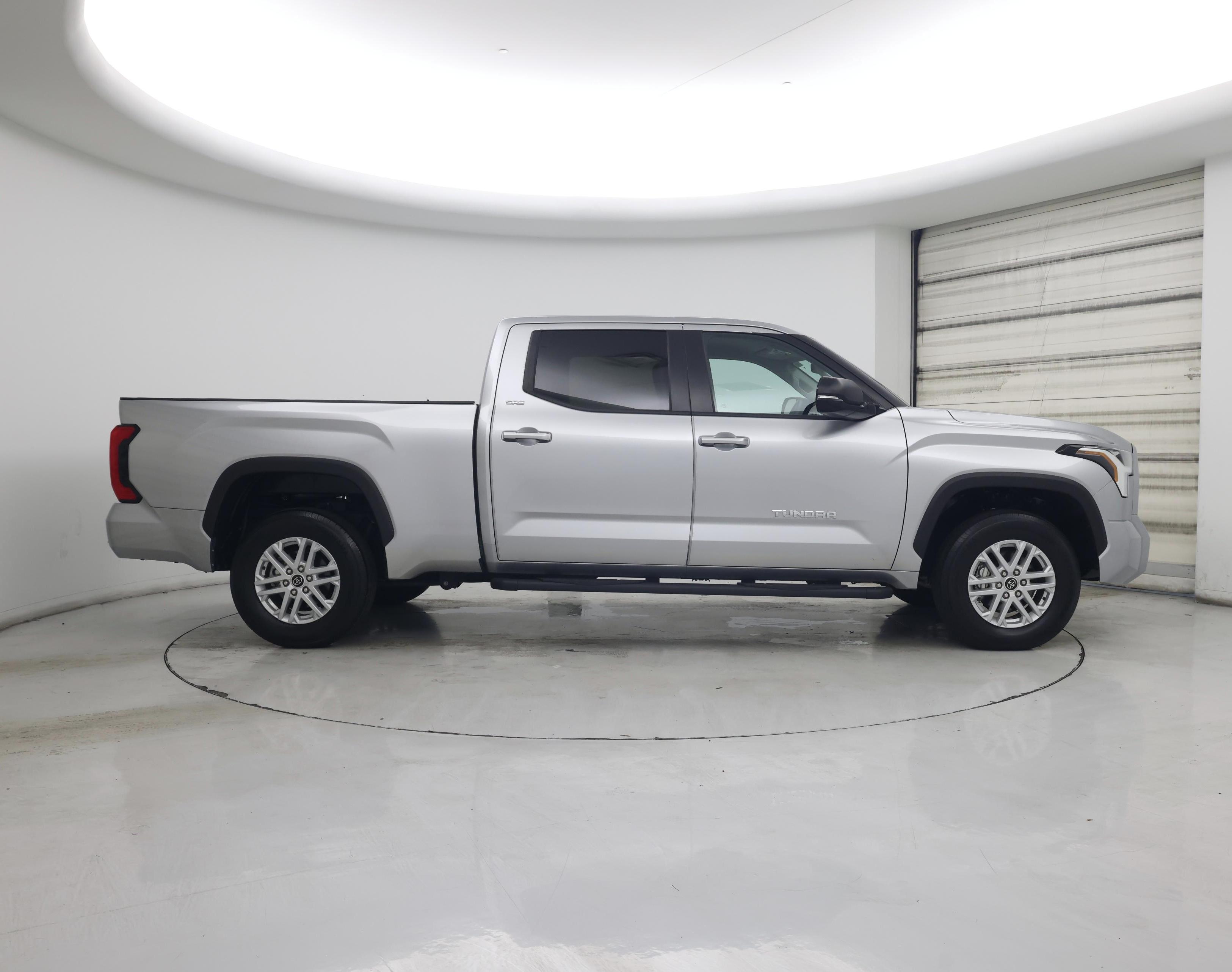 Thumbnail: 2024 Toyota Tundra - 7